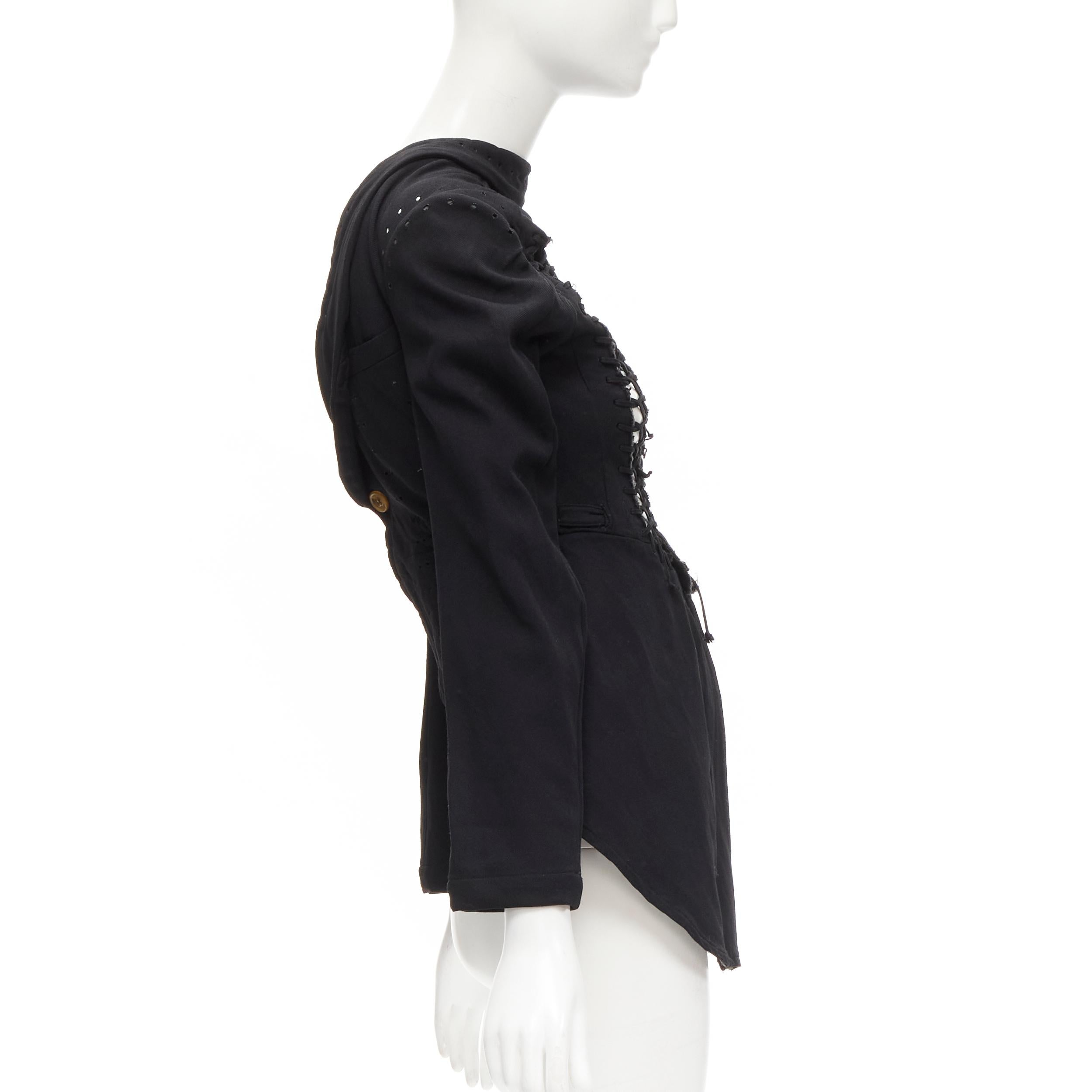 COMME DES GARCONS 2004 Giacca decostruita in pizzo nero con occhielli a 2 vie M In condizioni buone in vendita a Hong Kong, NT