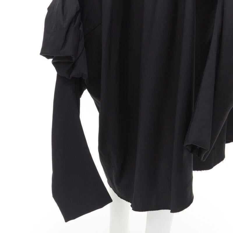 COMME DES GARCONS 2004 Vintage schwarzer Viskose-Rüschenrock mit Blumenmuster und langen Ärmeln S im Angebot 2