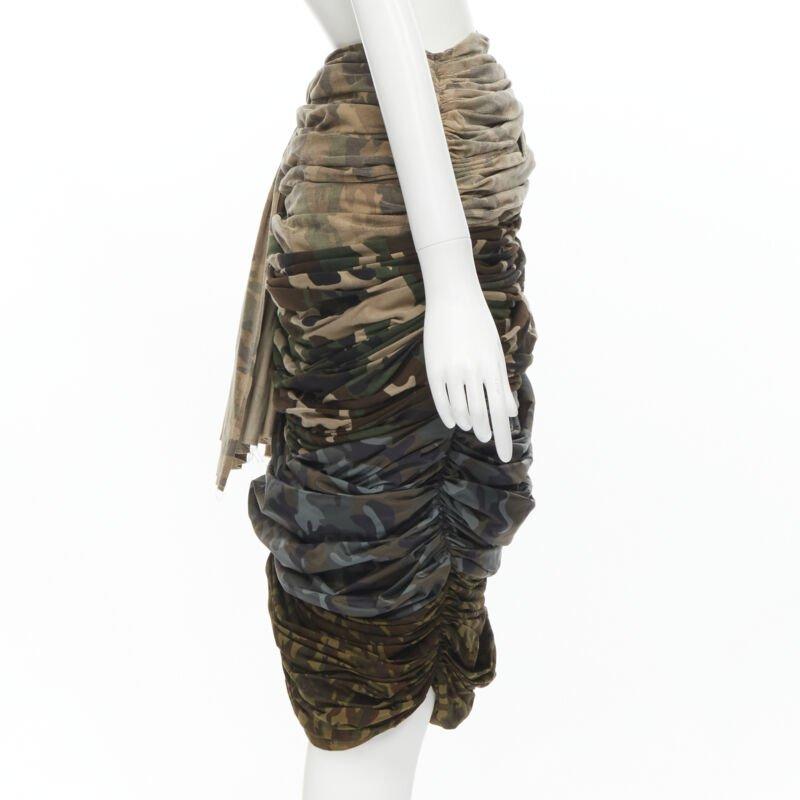 COMME DES GARCONS 2005 Runway mixed cotton nylon blue green camo ruched skirt XS In Excellent Condition For Sale In Hong Kong, NT
