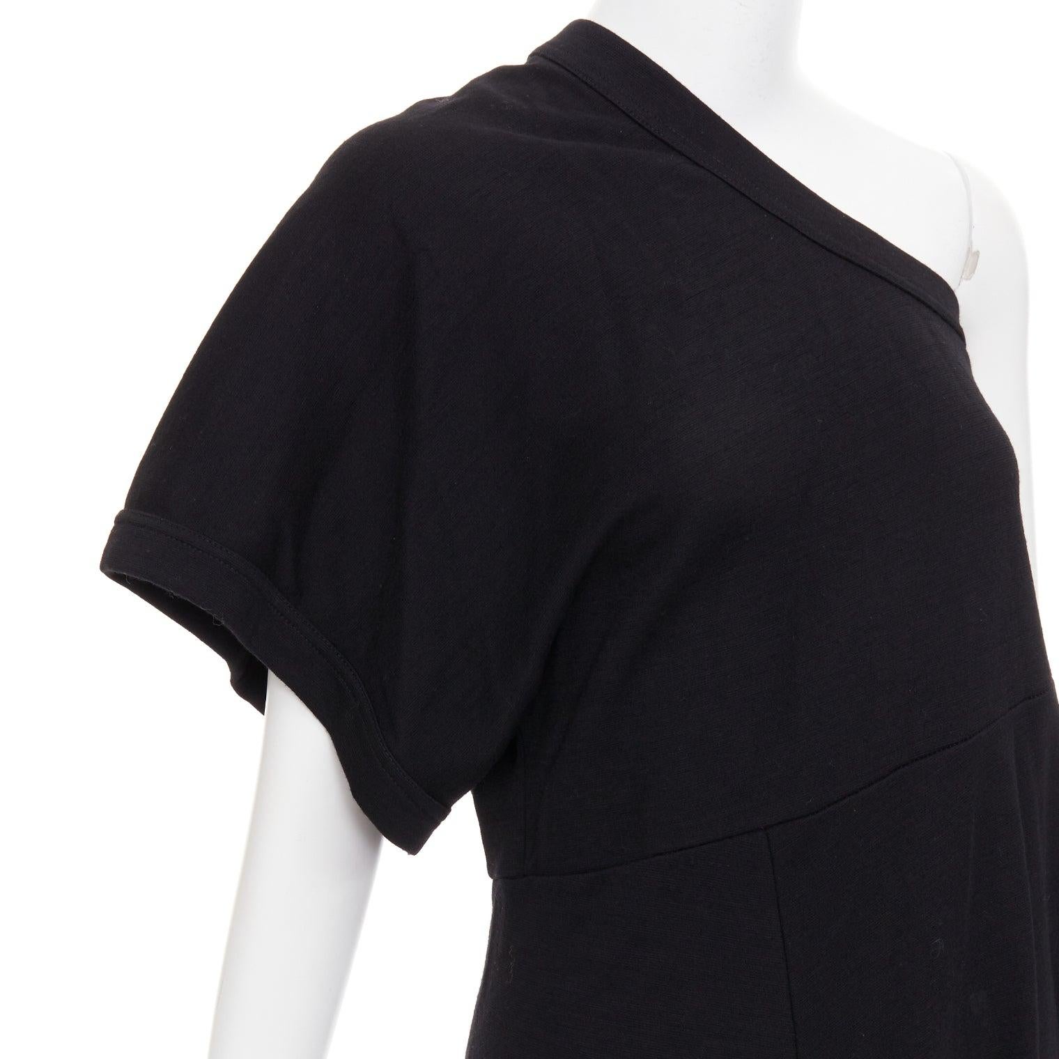COMME DES GARCONS 2014 black 100% wool deconstructed t shirt one shoulder dress S
Reference: CC/A00418
Brand: Comme Des Garcons
Collection: 2014
Material: Wool
Color: Black
Pattern: Solid
Closure: Pullover
Made in: Japan

CONDITION:
Condition: