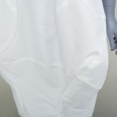 COMME DES GARCONS 2018 – architektonisch geschnittenes, ballonförmiges, ärmelloses Kleid
