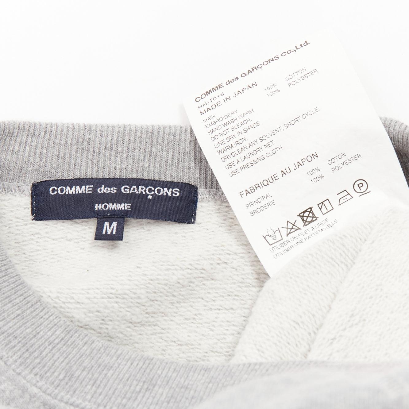 COMME DES GARCONS 2021 felpa varsity in cotone grigio bianco con logo M. in vendita 3