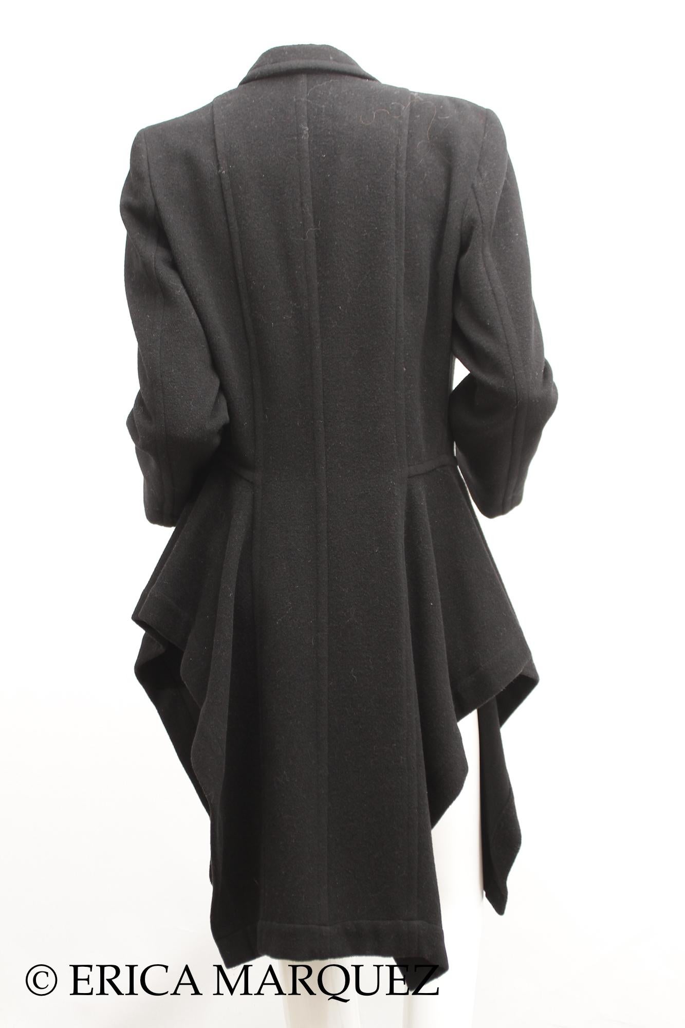 COMME DES GARCONS, Cappotto asimmetrico in lana nera, anni '80 in vendita 3