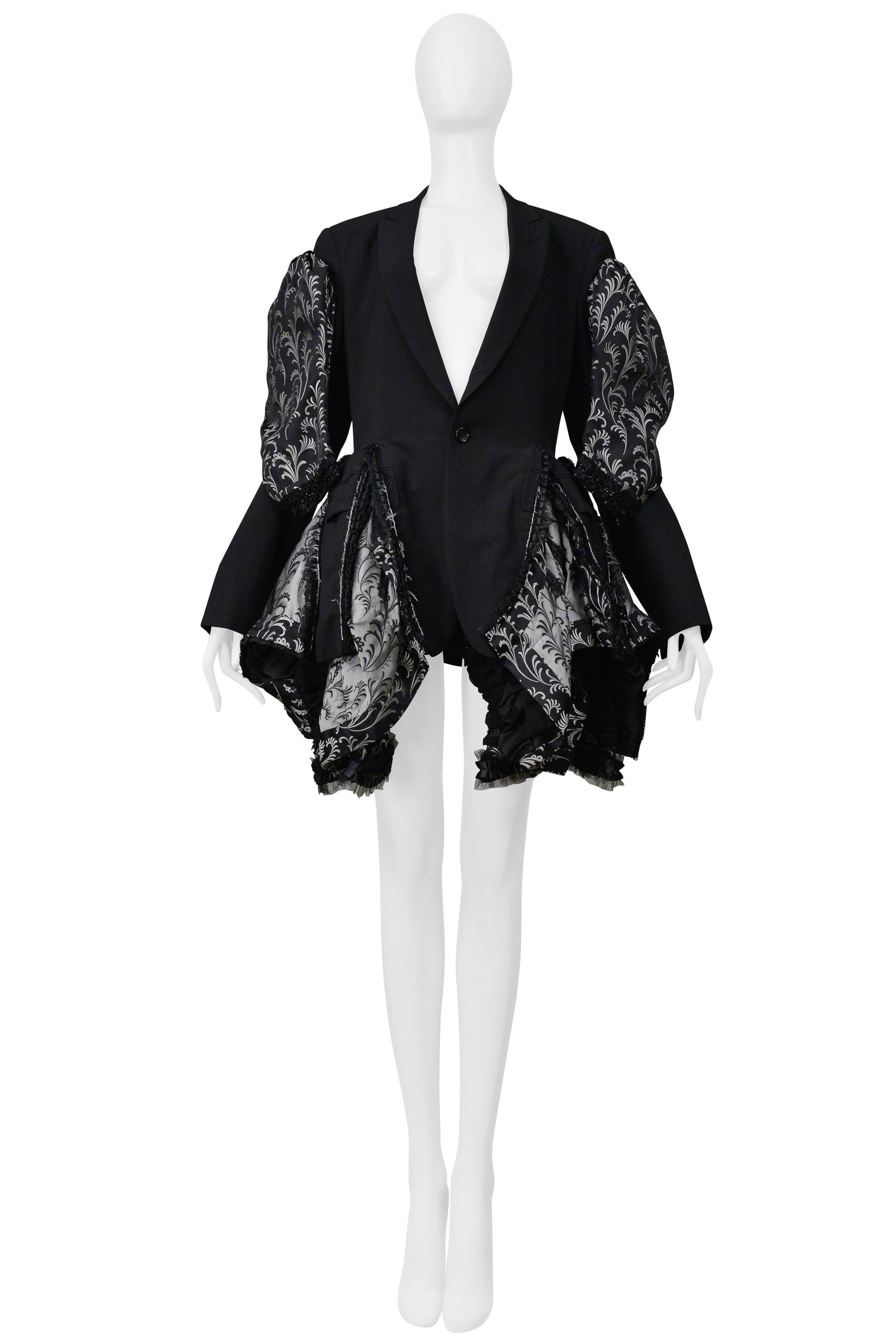 Noir BLACK Comme des Garçons Manteau fantaisie noir avec broderie argentée 2006 en vente