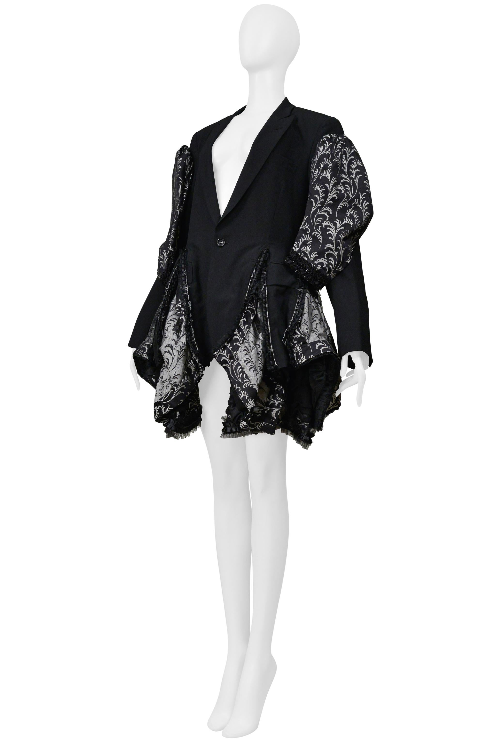 BLACK Comme des Garçons Manteau fantaisie noir avec broderie argentée 2006 en vente 1