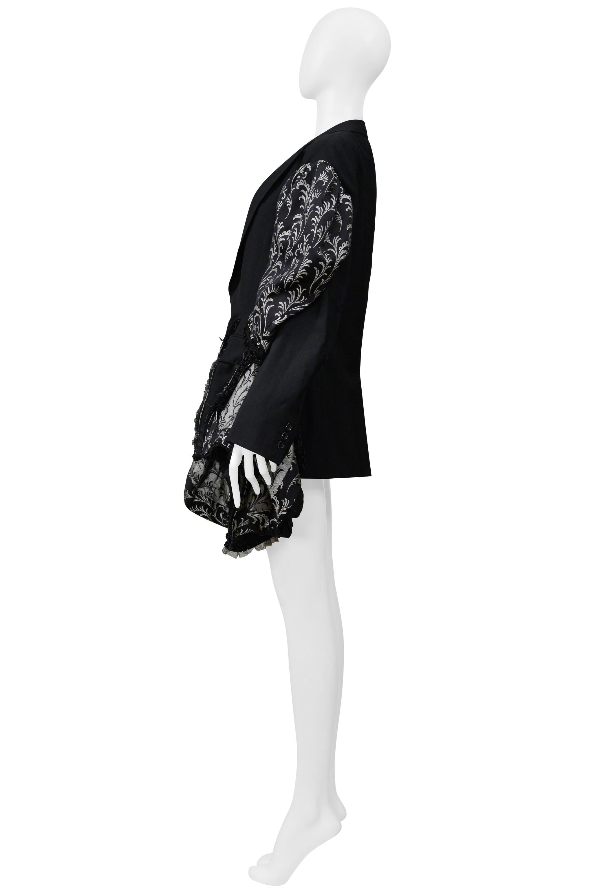 BLACK Comme des Garçons Manteau fantaisie noir avec broderie argentée 2006 en vente 4