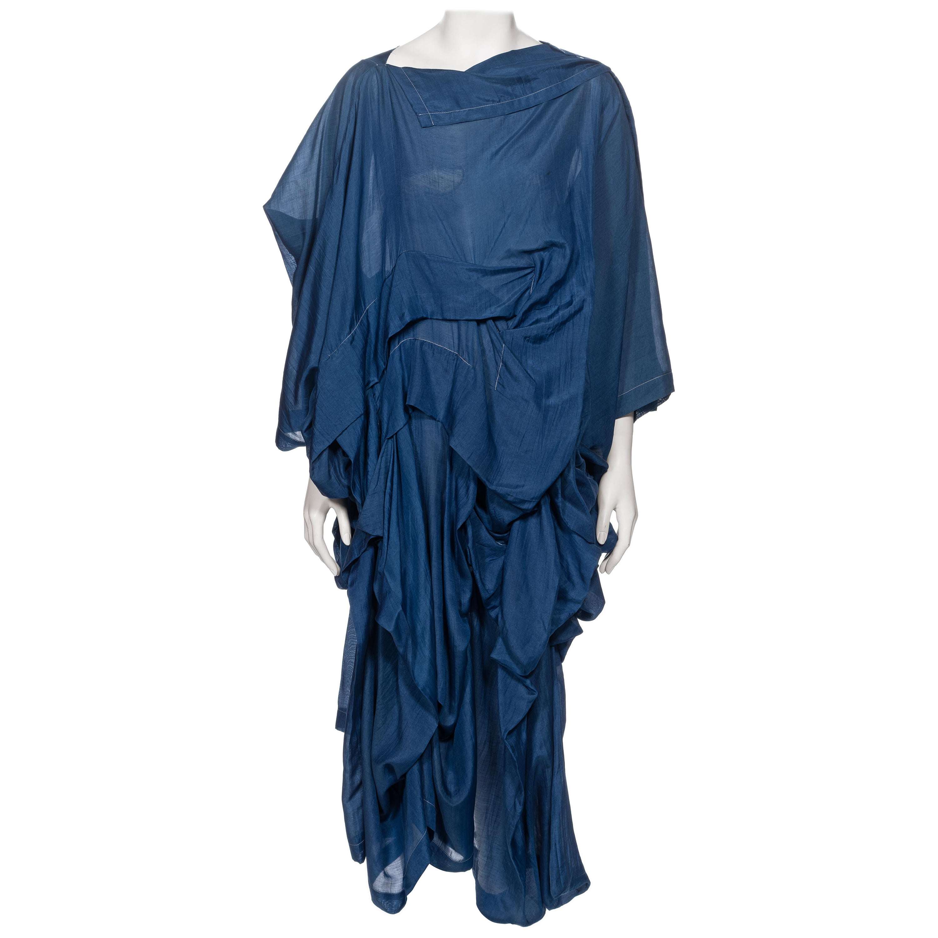 Comme des Garçons Vestido drapeado de seda y rayón azul, FW 1984