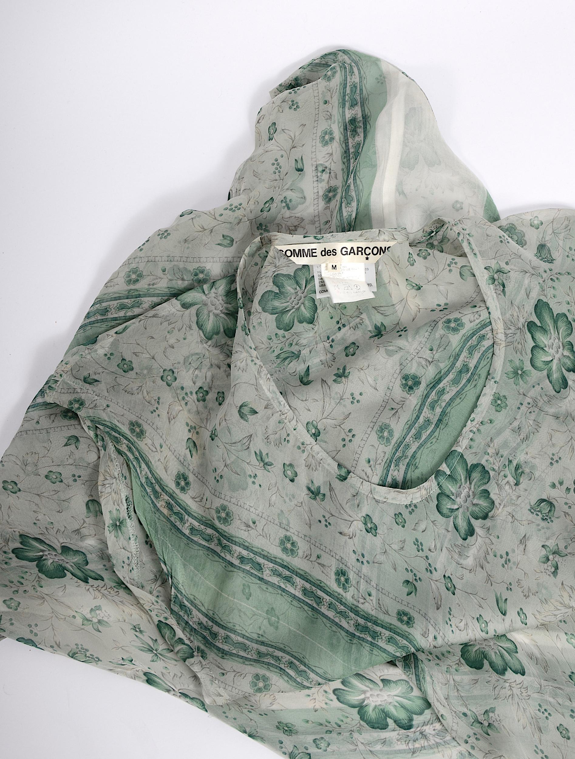 Comme des Garcons otoño 1993 colección Synergy vestido slip con estampado floral y corte al bies en venta 7