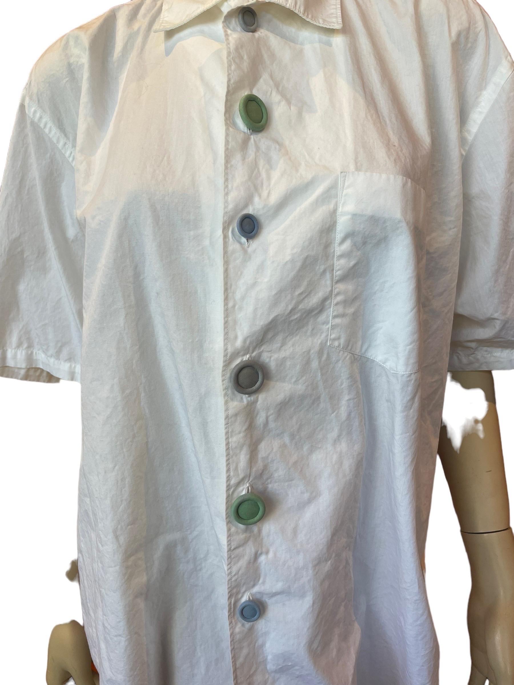 Comme des Garçons Cotton Shirt With Funky Buttons  In Good Condition For Sale In Greenport, NY