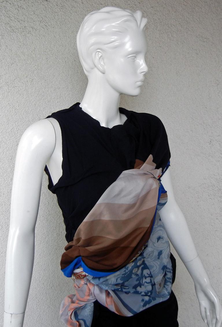 Comme des Garçons - Robe écharpe hybride vintage très convoitée, 2011 Pour femmes en vente
