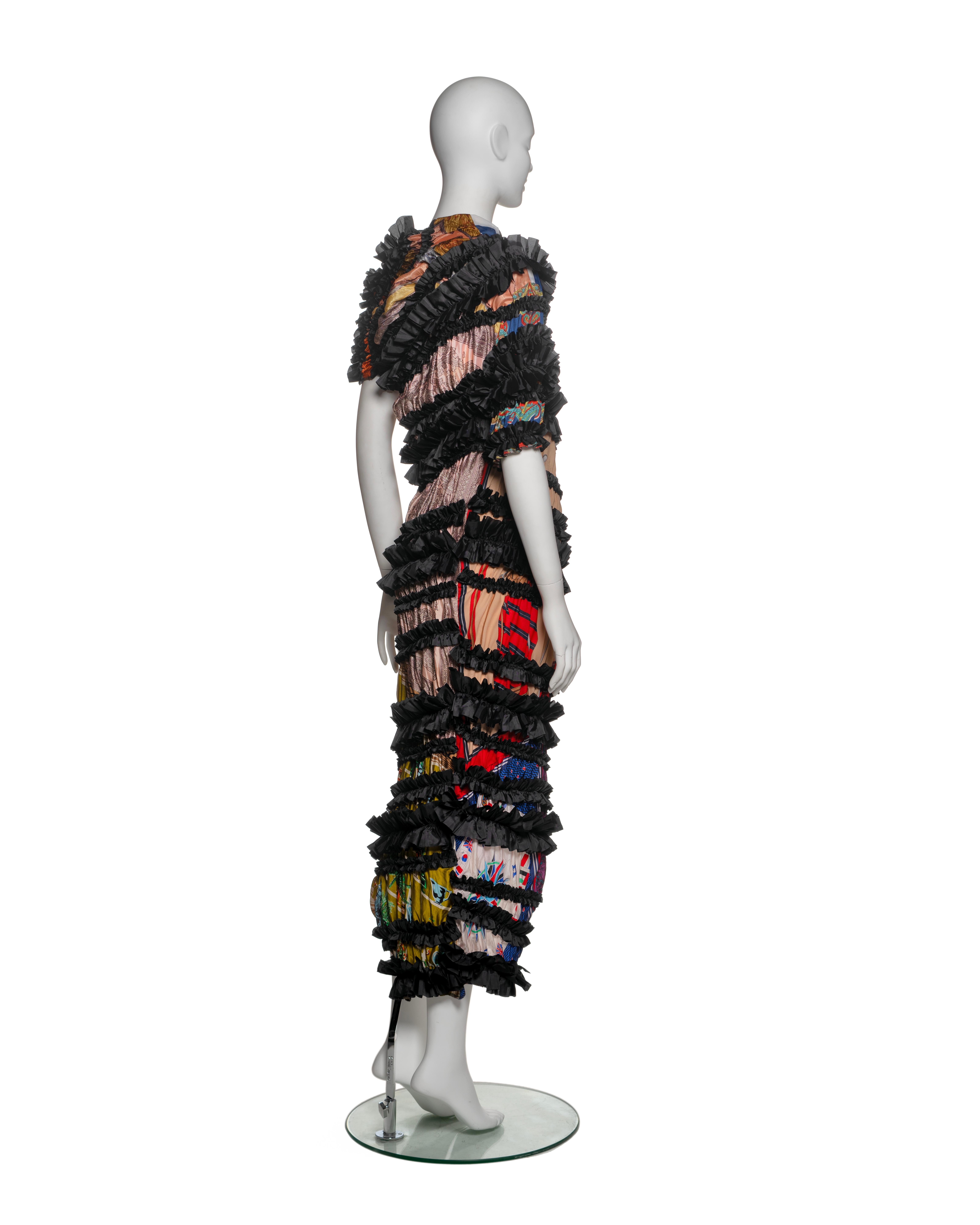 Vestido Comme des Garçons Confeccionado con Pañuelos Vintage y Bandas con Volantes, FW 2011 en venta 6
