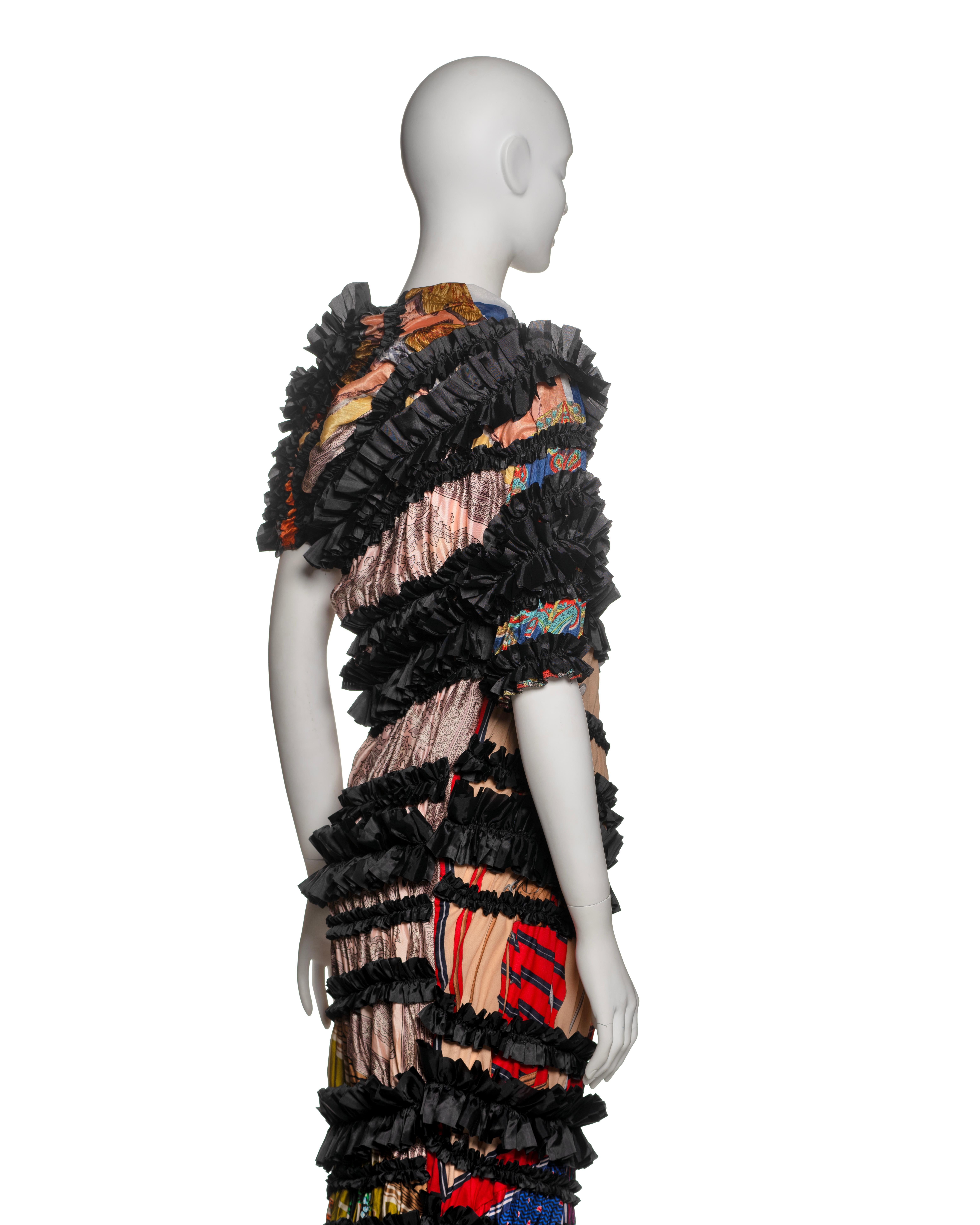Vestido Comme des Garçons Confeccionado con Pañuelos Vintage y Bandas con Volantes, FW 2011 en venta 7