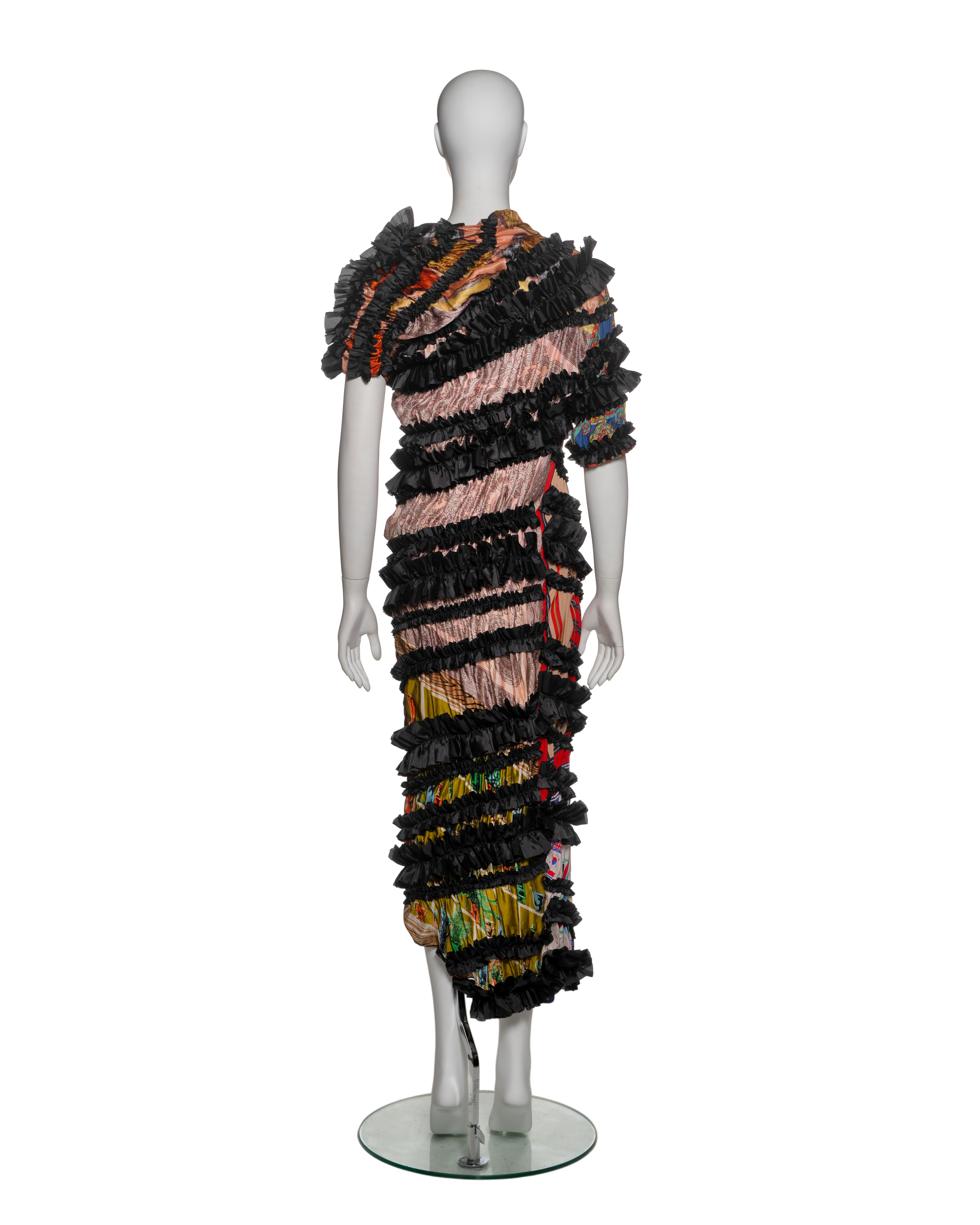 Vestido Comme des Garçons Confeccionado con Pañuelos Vintage y Bandas con Volantes, FW 2011 en venta 8
