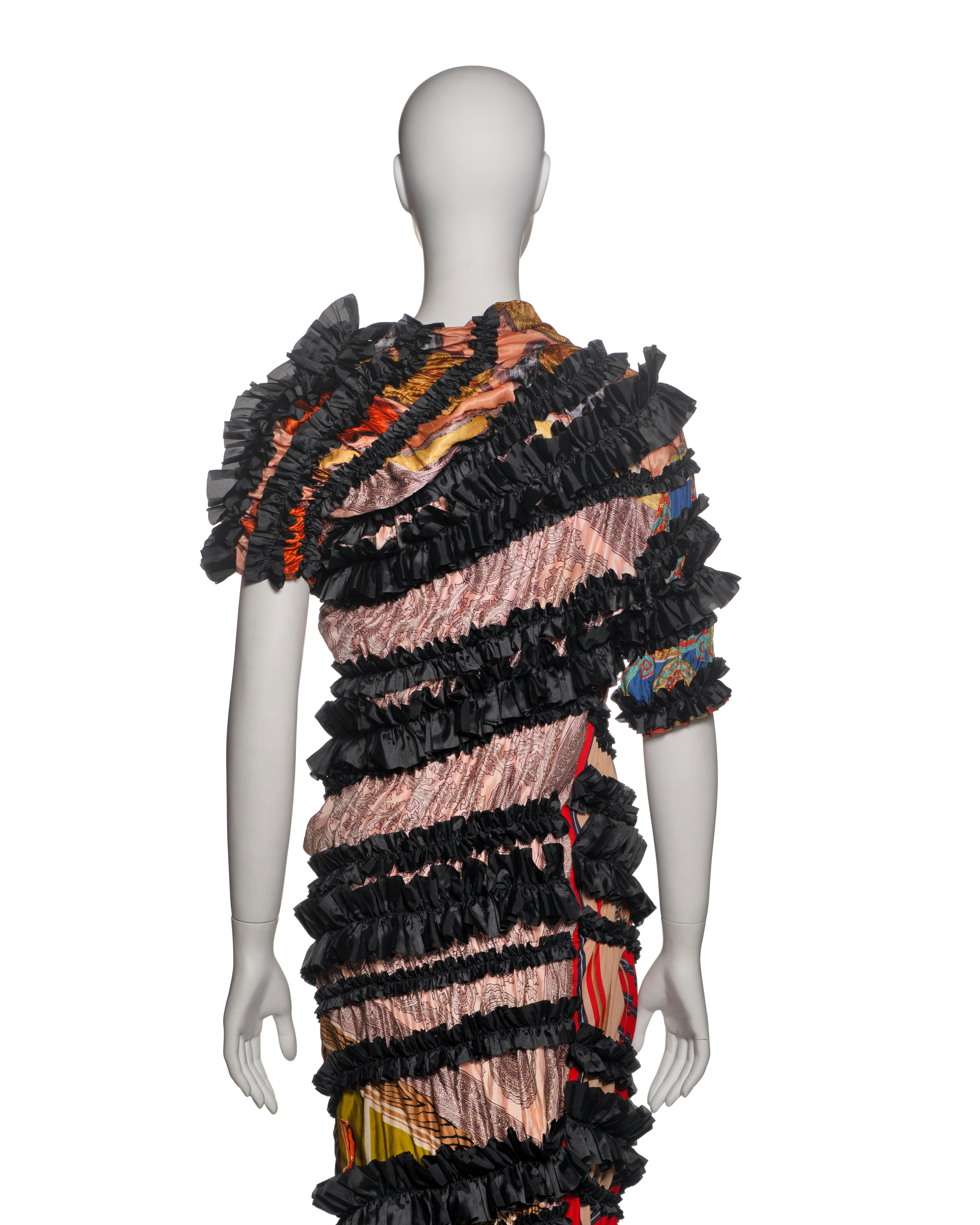 Vestido Comme des Garçons Confeccionado con Pañuelos Vintage y Bandas con Volantes, FW 2011 en venta 9