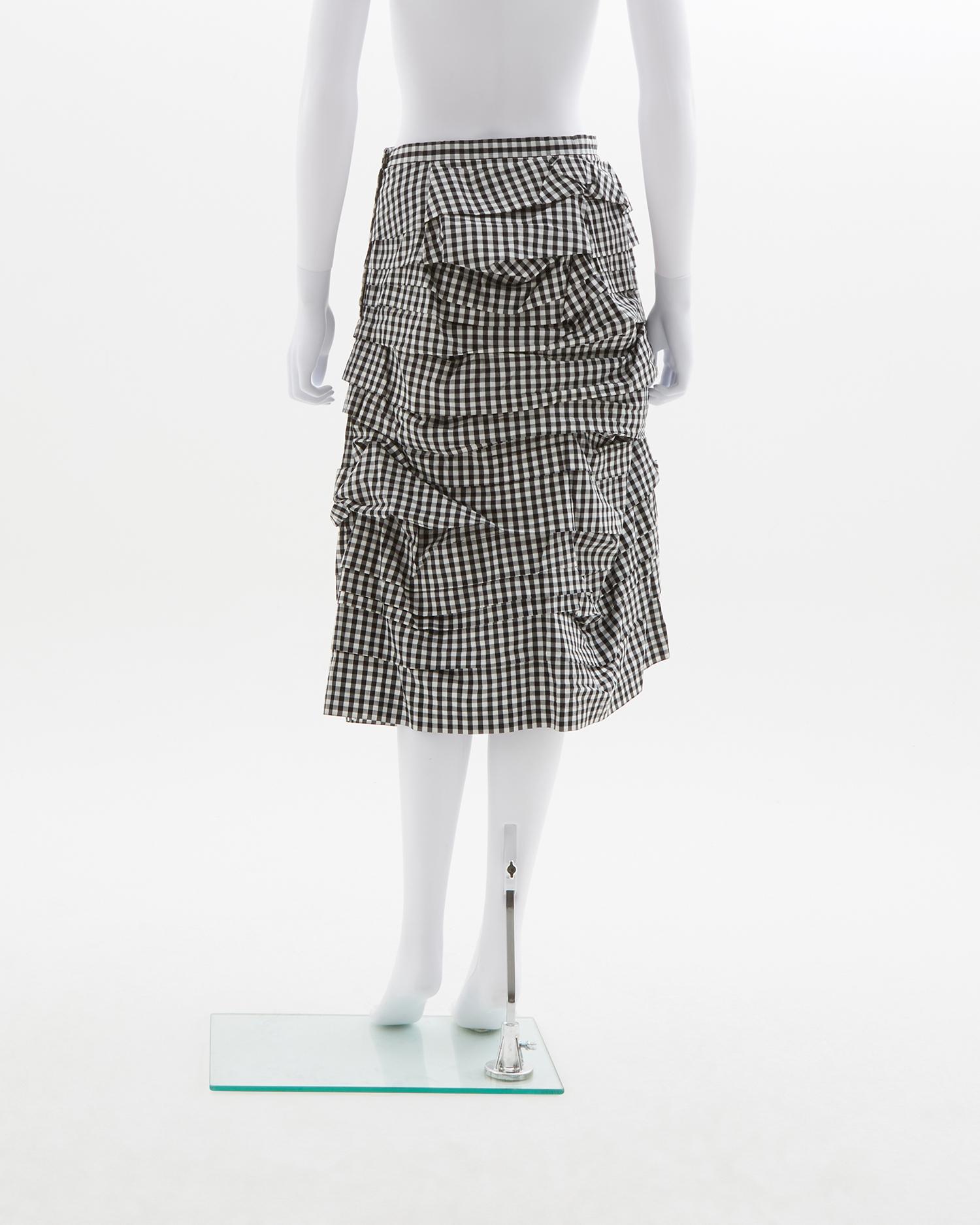 Comme des Garçons F/W 2005  Falda de cuadros guinga con volante de algodón deformado Gray en venta
