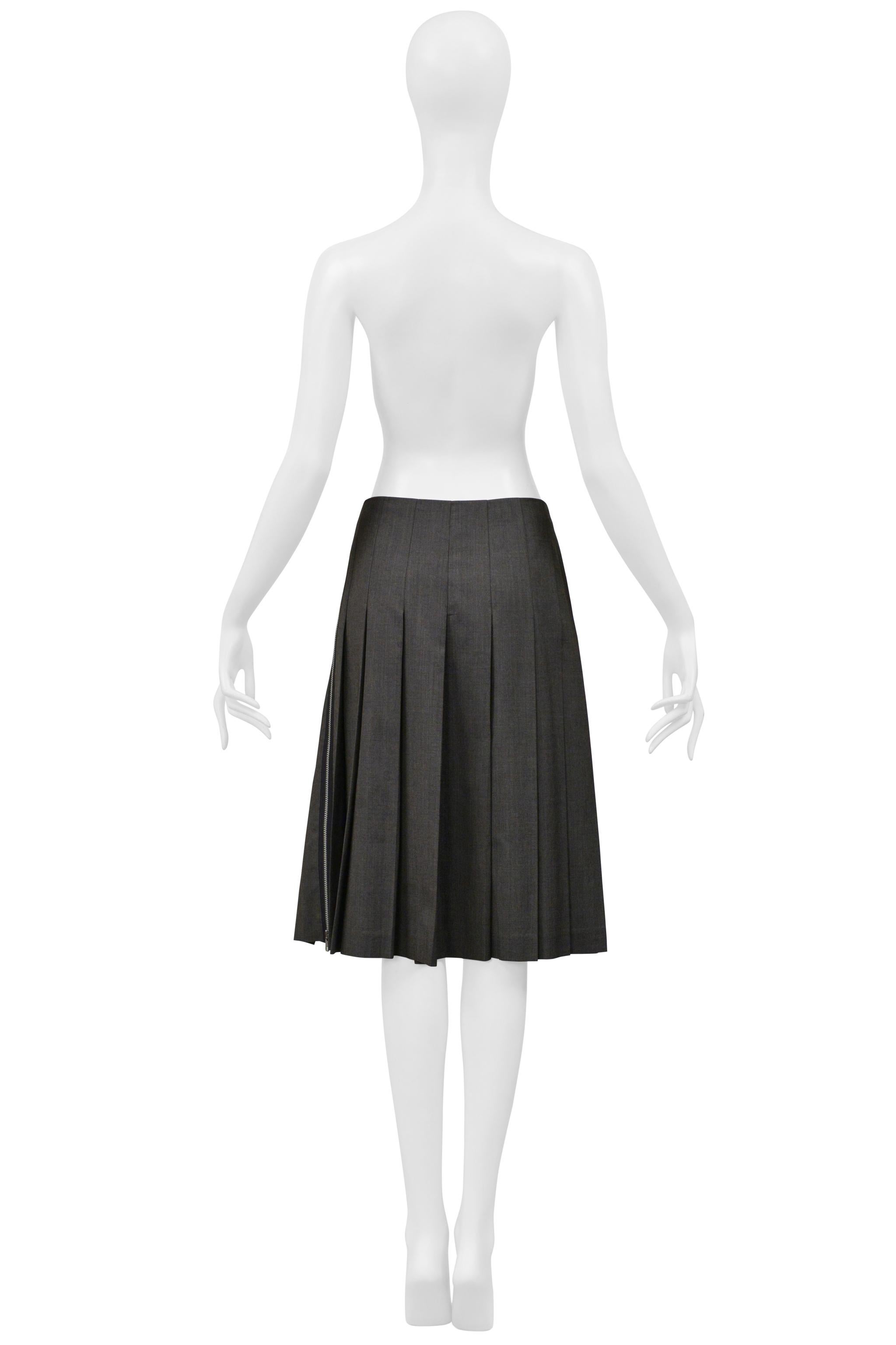 Comme Des Garcons Gray 3-Piece Felt Vest, With Attached Shirt, and Pleated Skirt in vendita 5