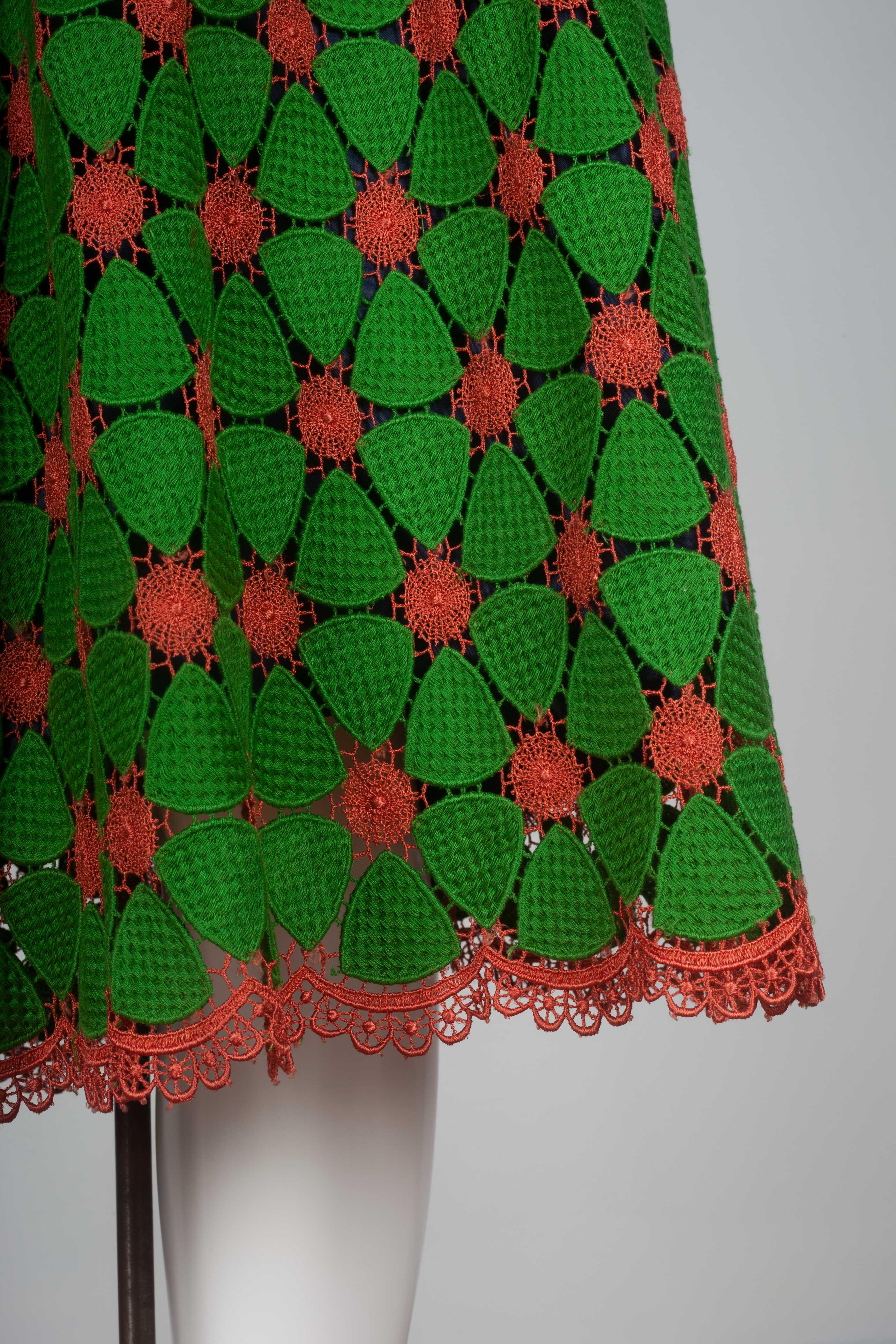 Comme des Garçons Guipure Lace Skirt, 2000 In Good Condition In Chicago, IL
