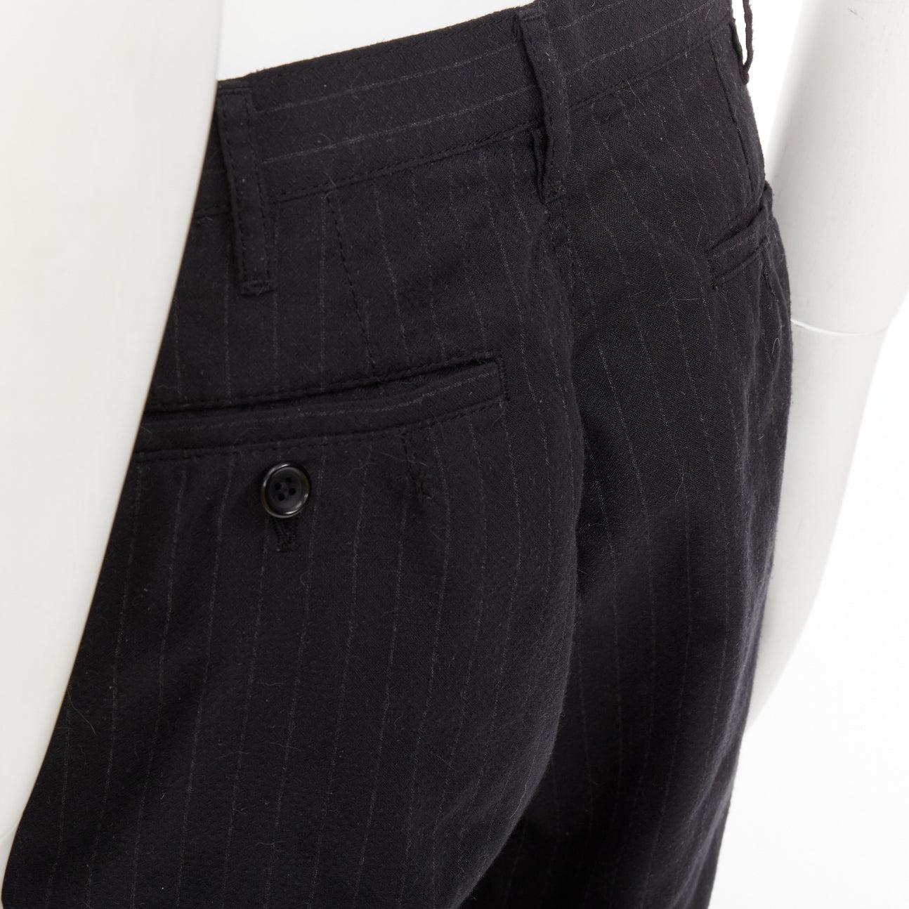 COMME DES GARCONS Homme Deux pantalon court à pinces en laine noire S en vente 2