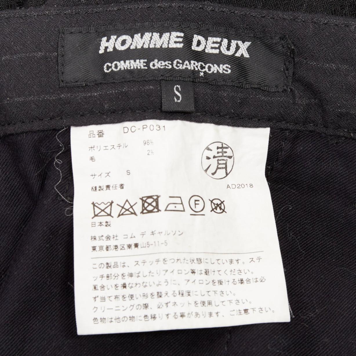 COMME DES GARCONS Homme Deux pantalon court à pinces en laine noire S en vente 3