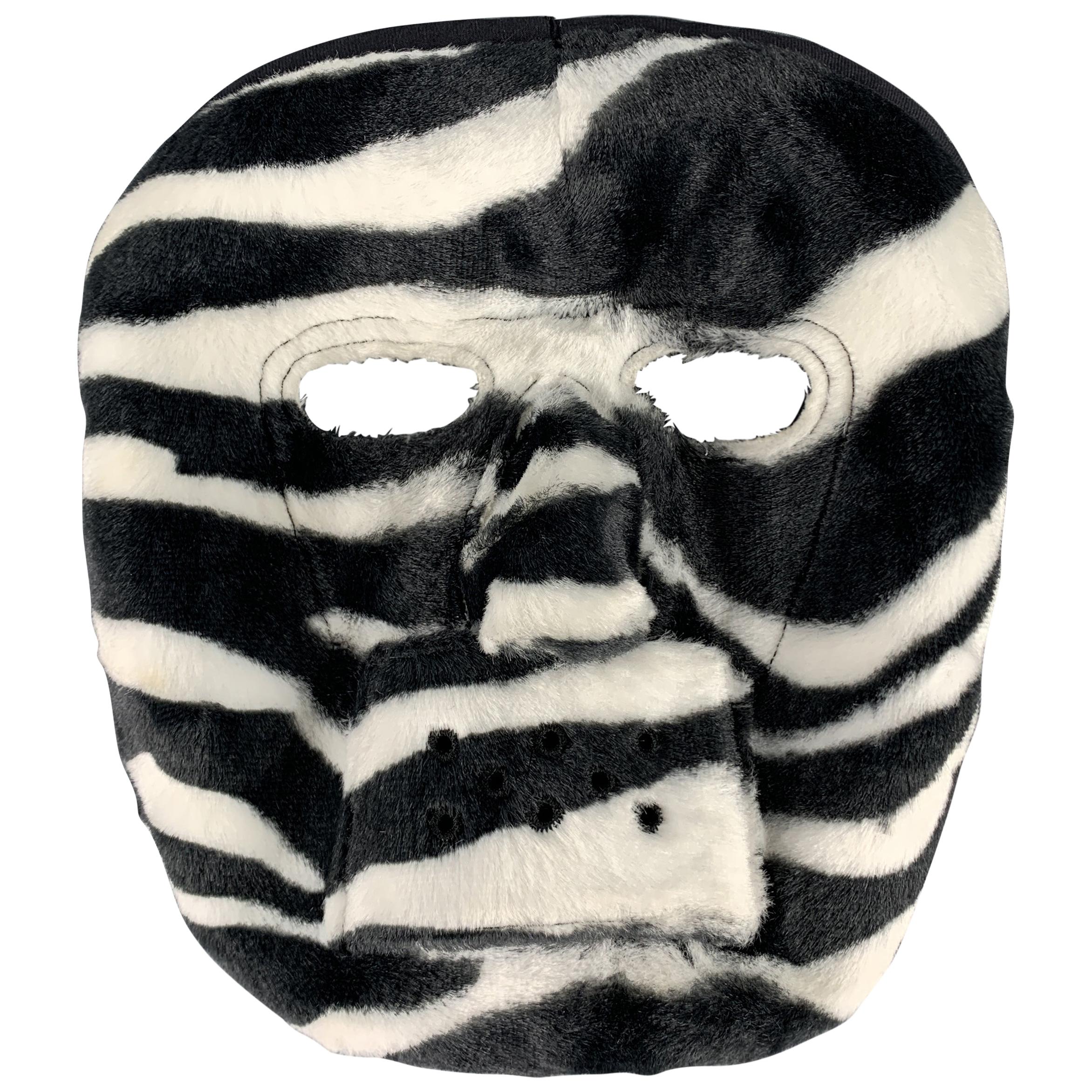 COMME des GARCONS HOMME PLUS F/W 2015 Zebra Black & White Rayon Mask