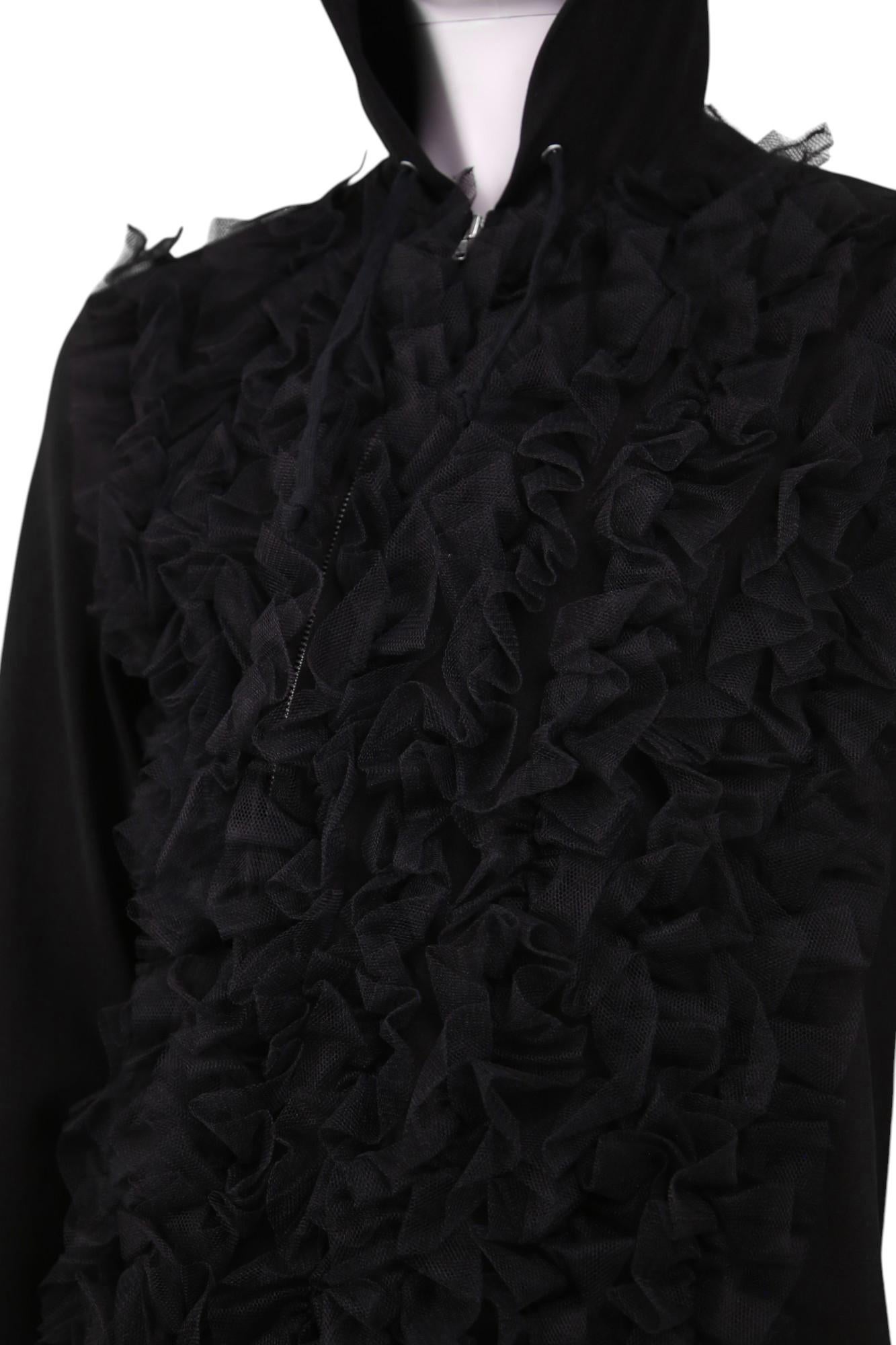 Comme des Garçons Homme Plus F/W 2022 Hoodie noir avec tulle en vente 2