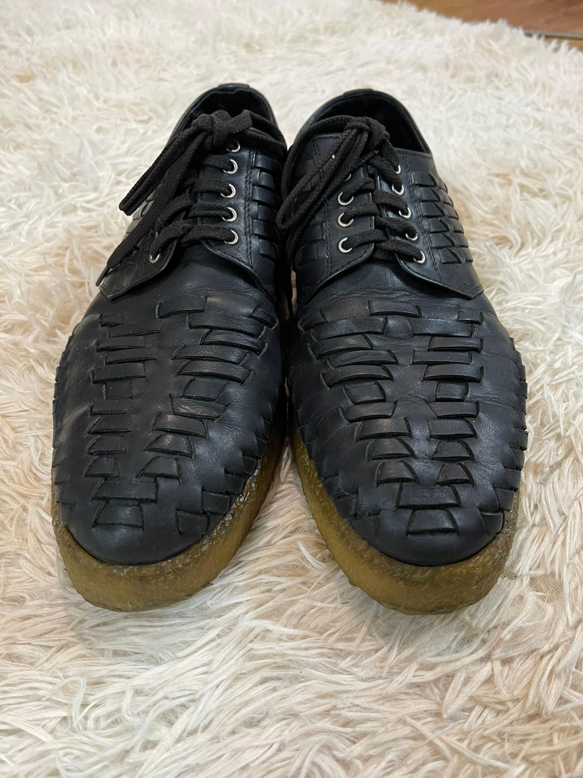 Season unknown, the shoes has a similar pattern to Bottega Veneta's infamous Intrecciato pattern

Size: 43, fits 44.

Condition: 8/10, worn insole.

Feels free to message me with any questions regarding inquiries.