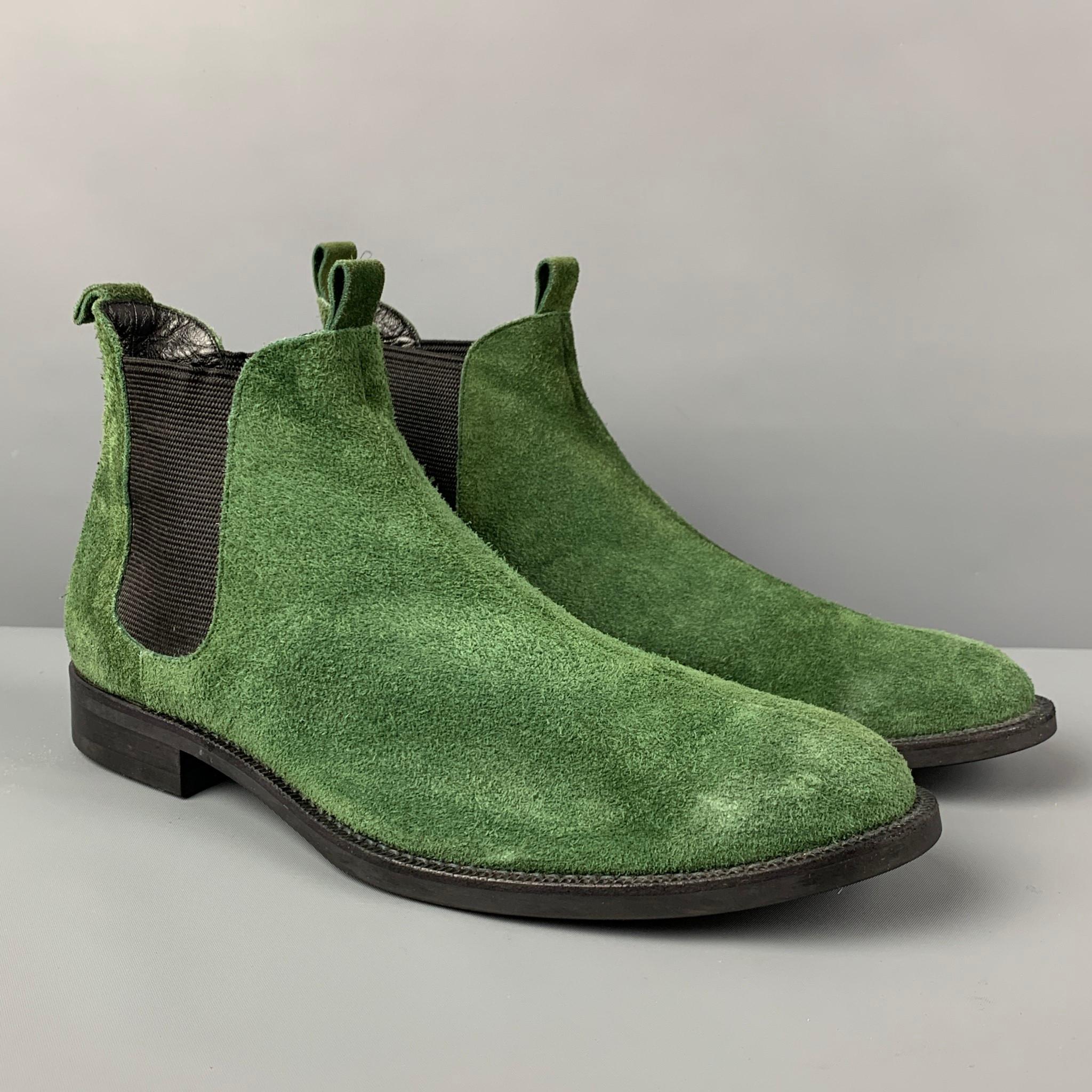 COMME des GARCONS HOMME PLUS boots comes in a green suede featuring a chelsea style, round toe, and a rubber sole. Made in Japan. 

Good Pre-Owned Condition. Moderate wear. As-Is.
Marked: 27

Measurements:

Length: 12 in.
Width: 4.25 in.
Height: 5