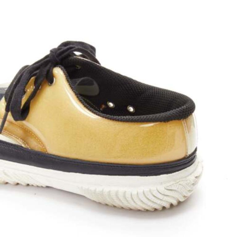COMME DES GARCONS HOMME PLUS Baskets Switching en mousse PVC beige clair EU42 en vente 3