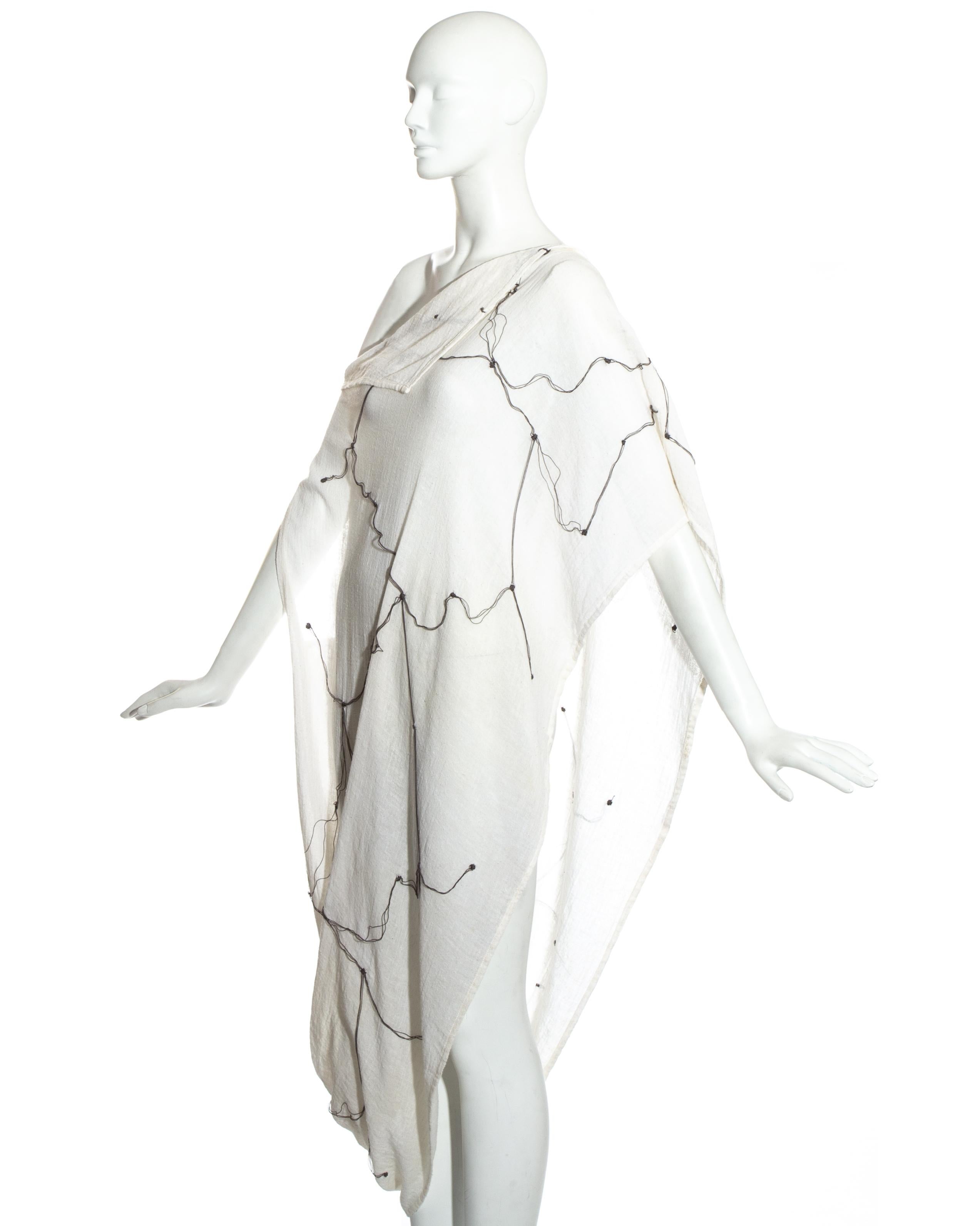 Comme des Garçons vestido drapeado bordado de muselina marfil, ss 1984 en venta 2