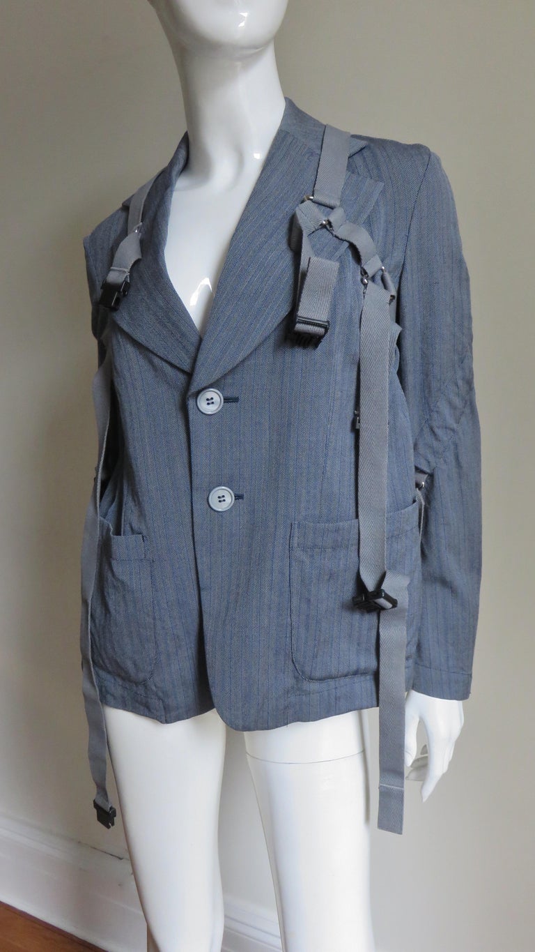 Comme des Garcons Jacket with Straps AD 2002 In Good Condition For Sale In Water Mill, NY