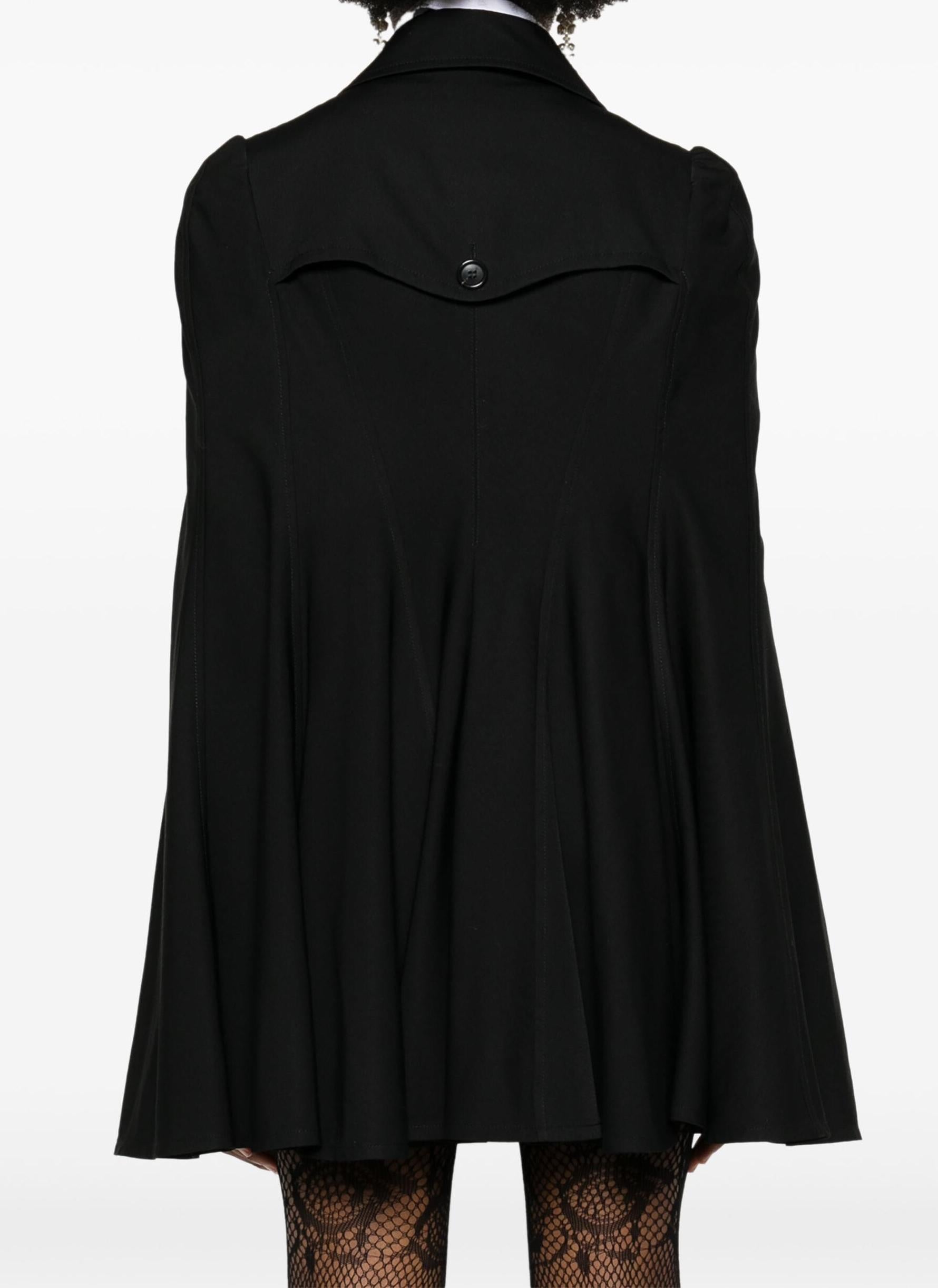 Comme des Garcons Junya Watanabe Black Wool Cape In Good Condition For Sale In Paris, FR