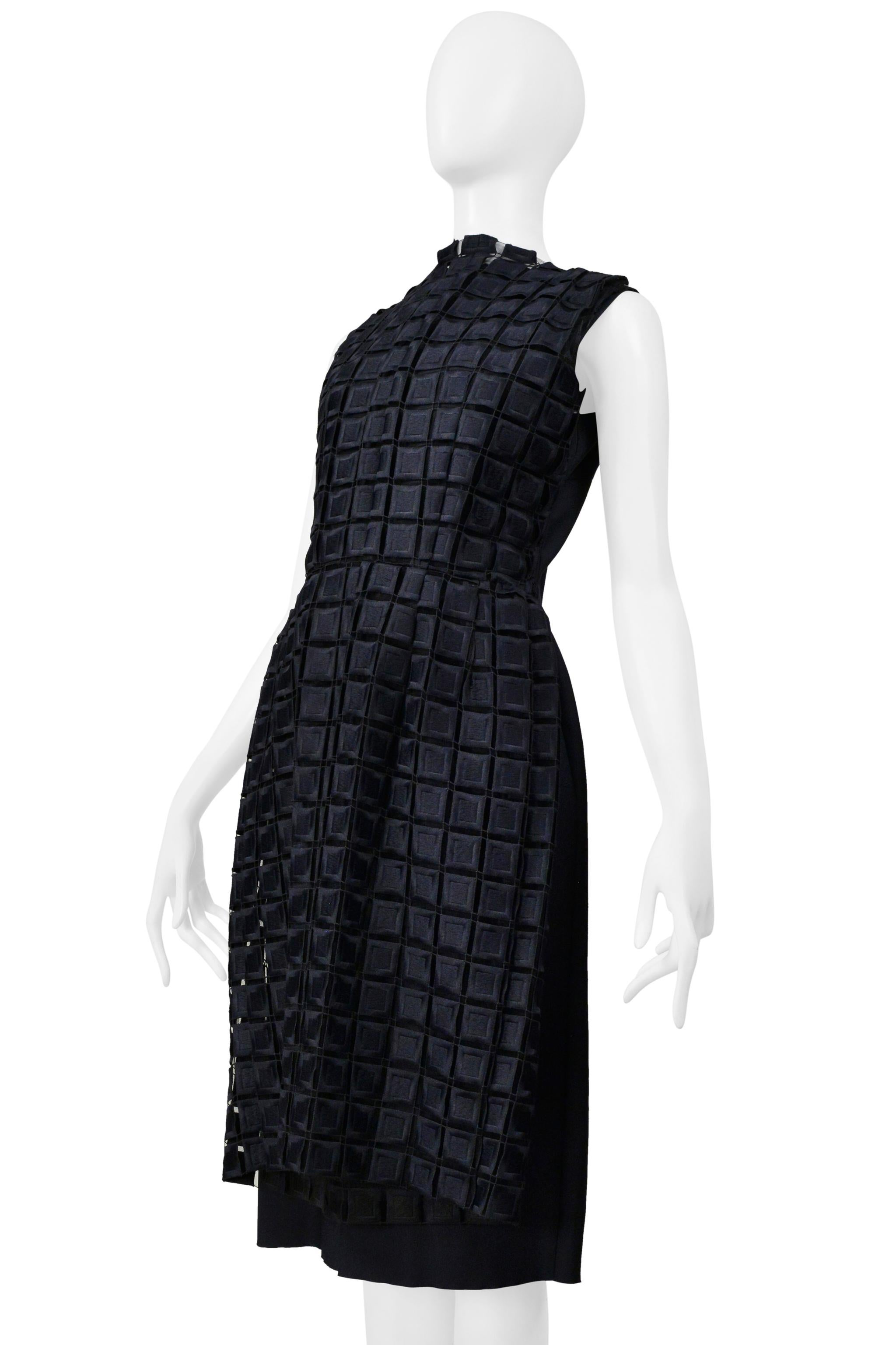 Comme Des Garcons Marineblaues Spitzen-Anglaise-Overlay-Schichtkleid 1999 im Angebot 1