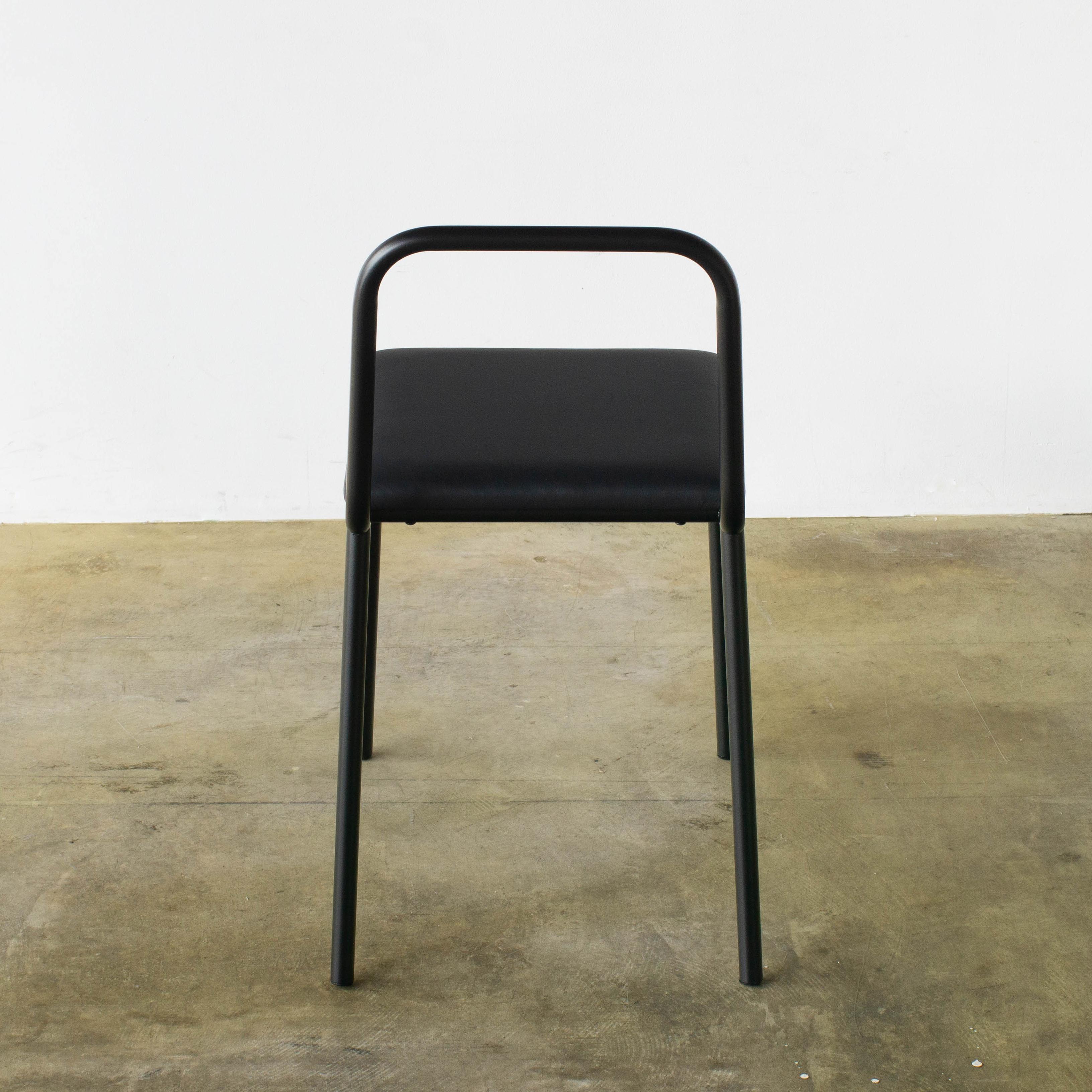 Peint Comme Des Garçons No.7 Chair Rei Kawakubo en vente