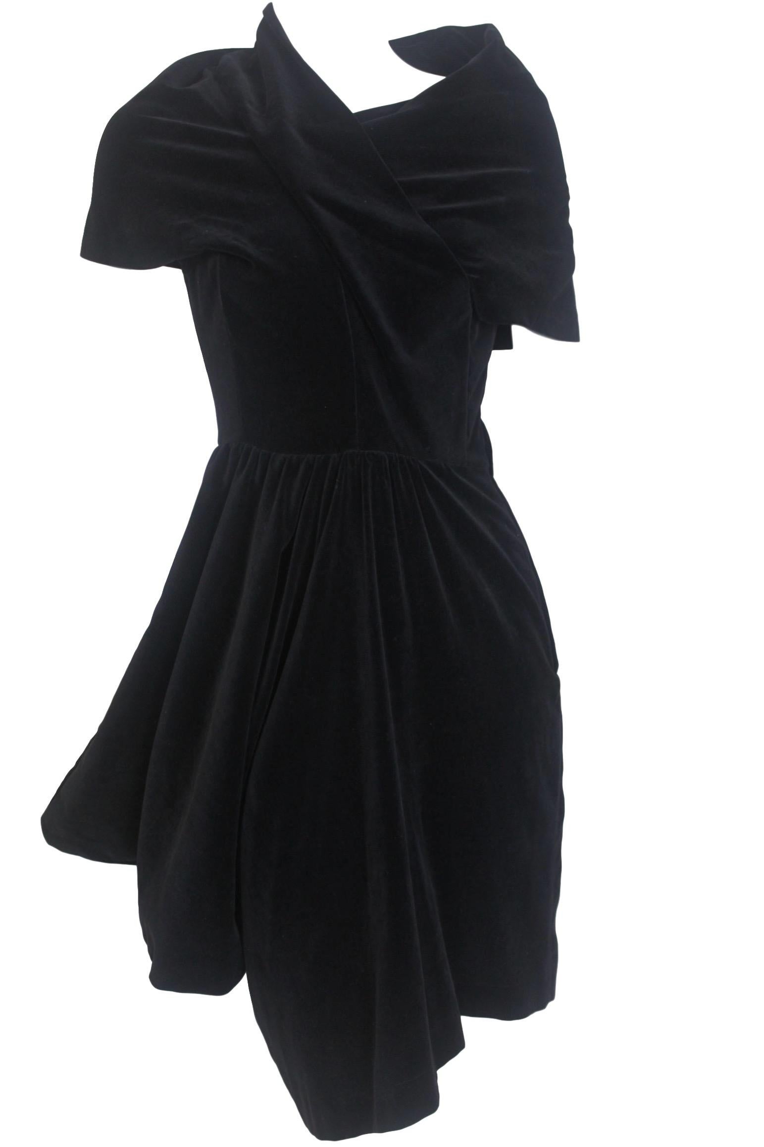 Comme des Garcons Noir
Spring/Summer 1989
Dior Esque Cotton Velvet Dress
Size S