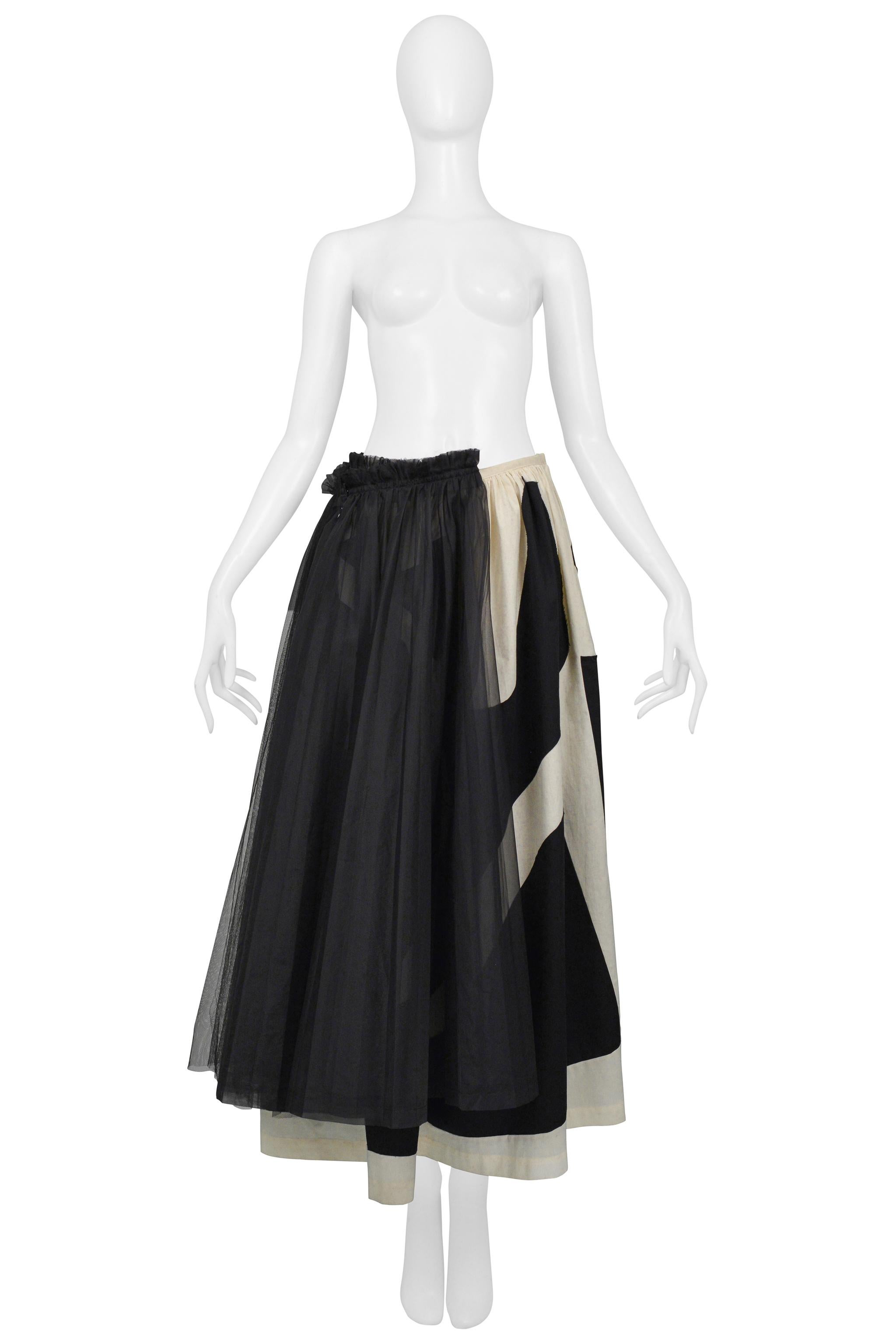 Comme Des Garcons Off-White & Black Abstract Skirt With Black Tulle 2002 In Excellent Condition For Sale In Los Angeles, CA