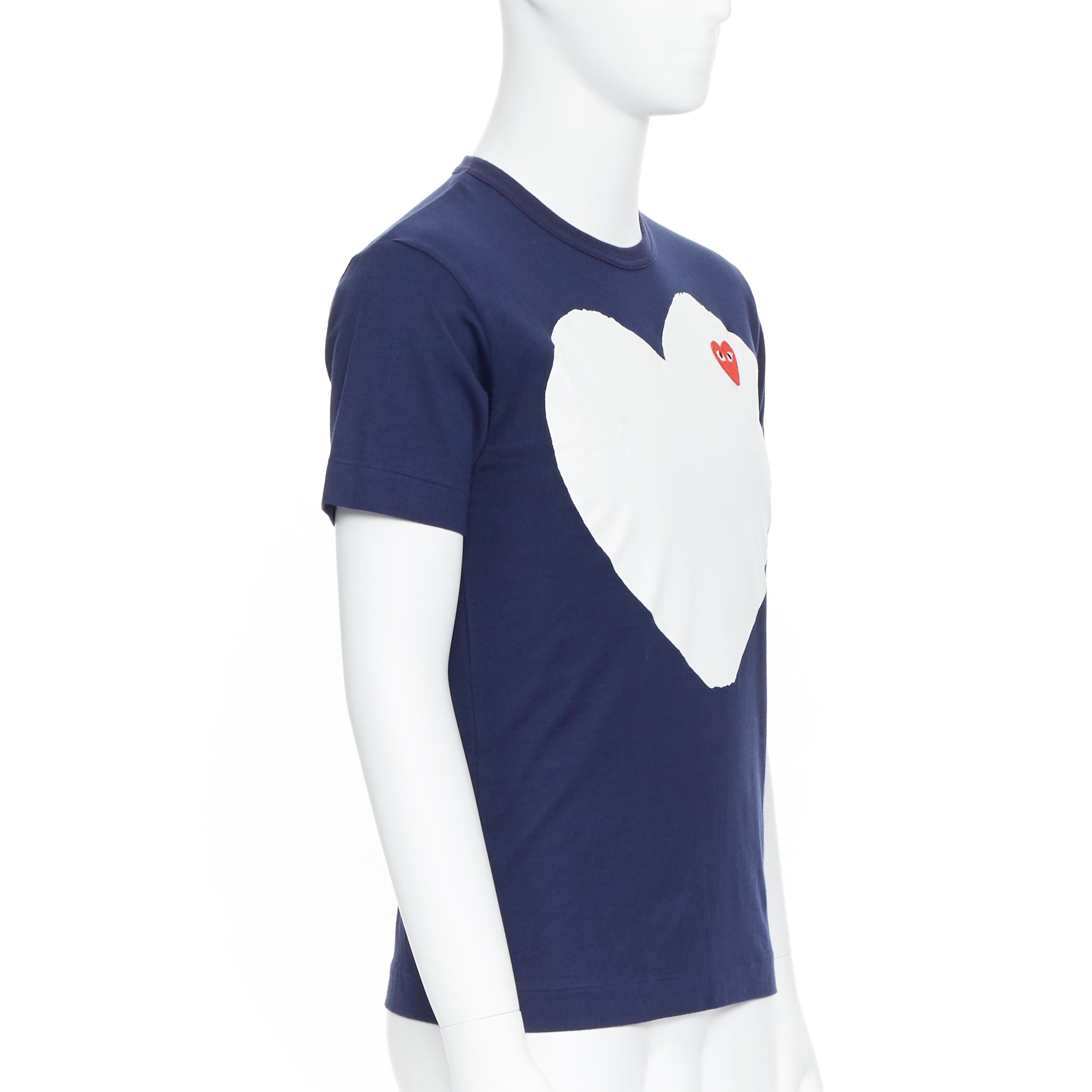 COMME DES GARCONS PLAY camiseta de manga corta con estampado de corazones blanco marino S en Excelente Estado en Hong Kong, NT