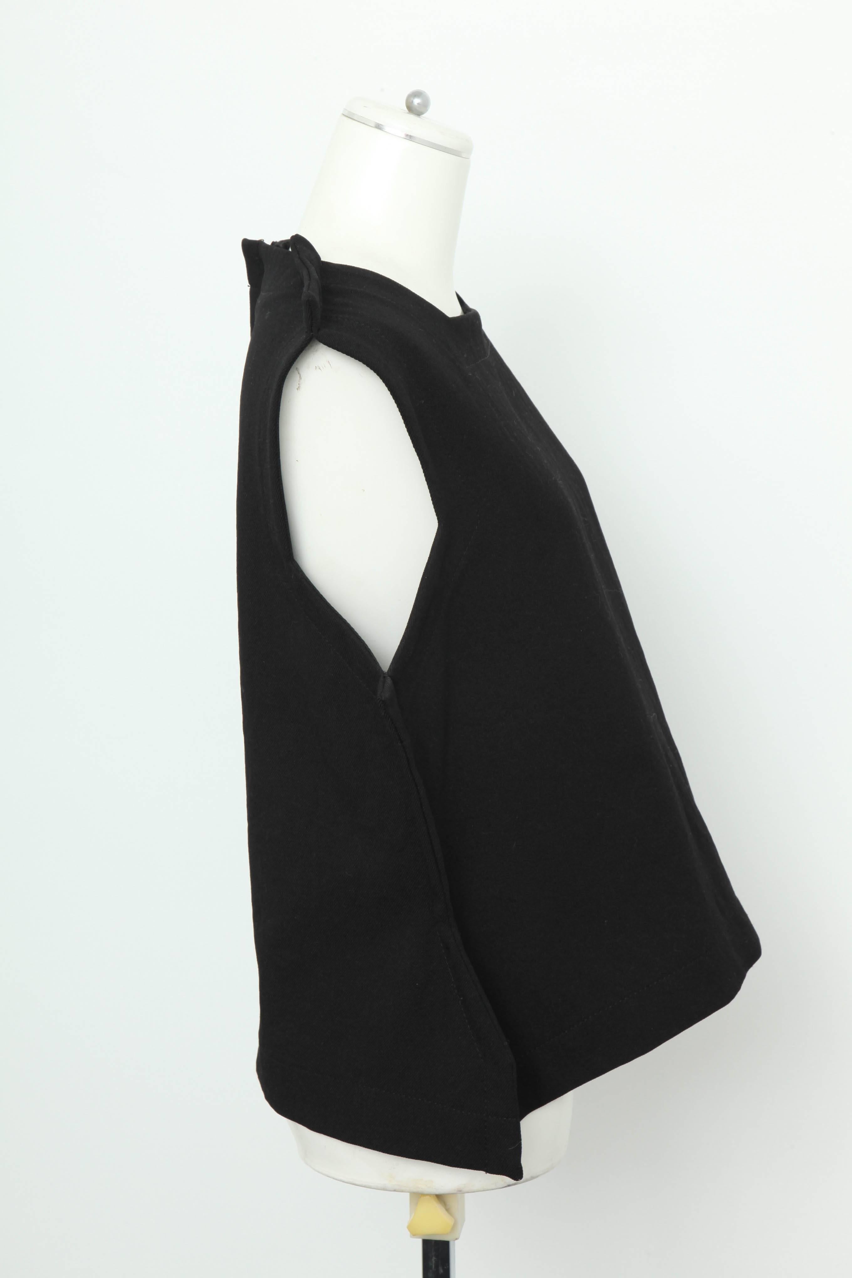 Rare Comme Des Garcons black top from highly acclaimed 2012 Fall/Winter 2 dimensional collection. Size M