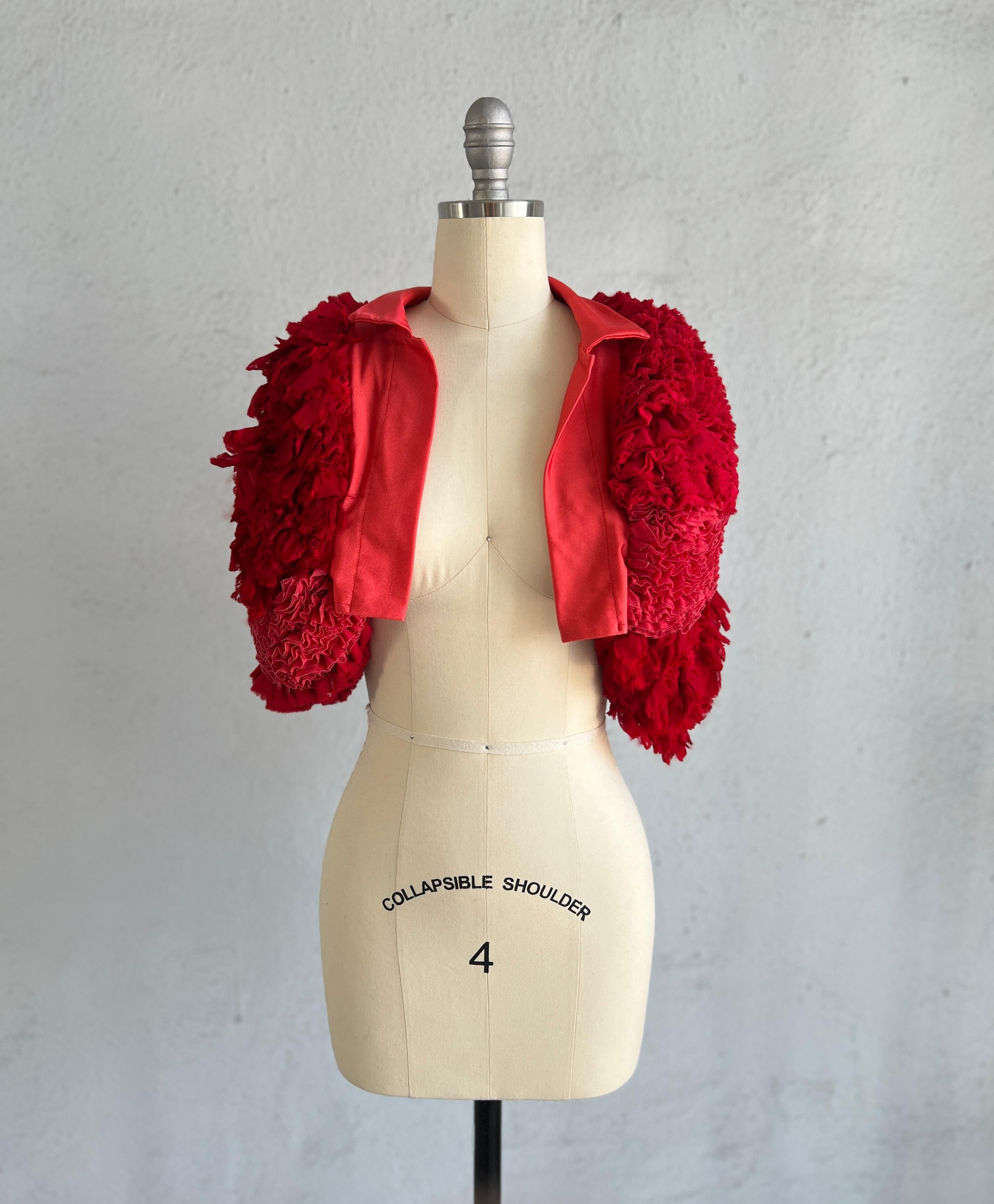 Comme Des Garcons Red Fancy Ruffle Bolero Jacket 2000 en vente 3