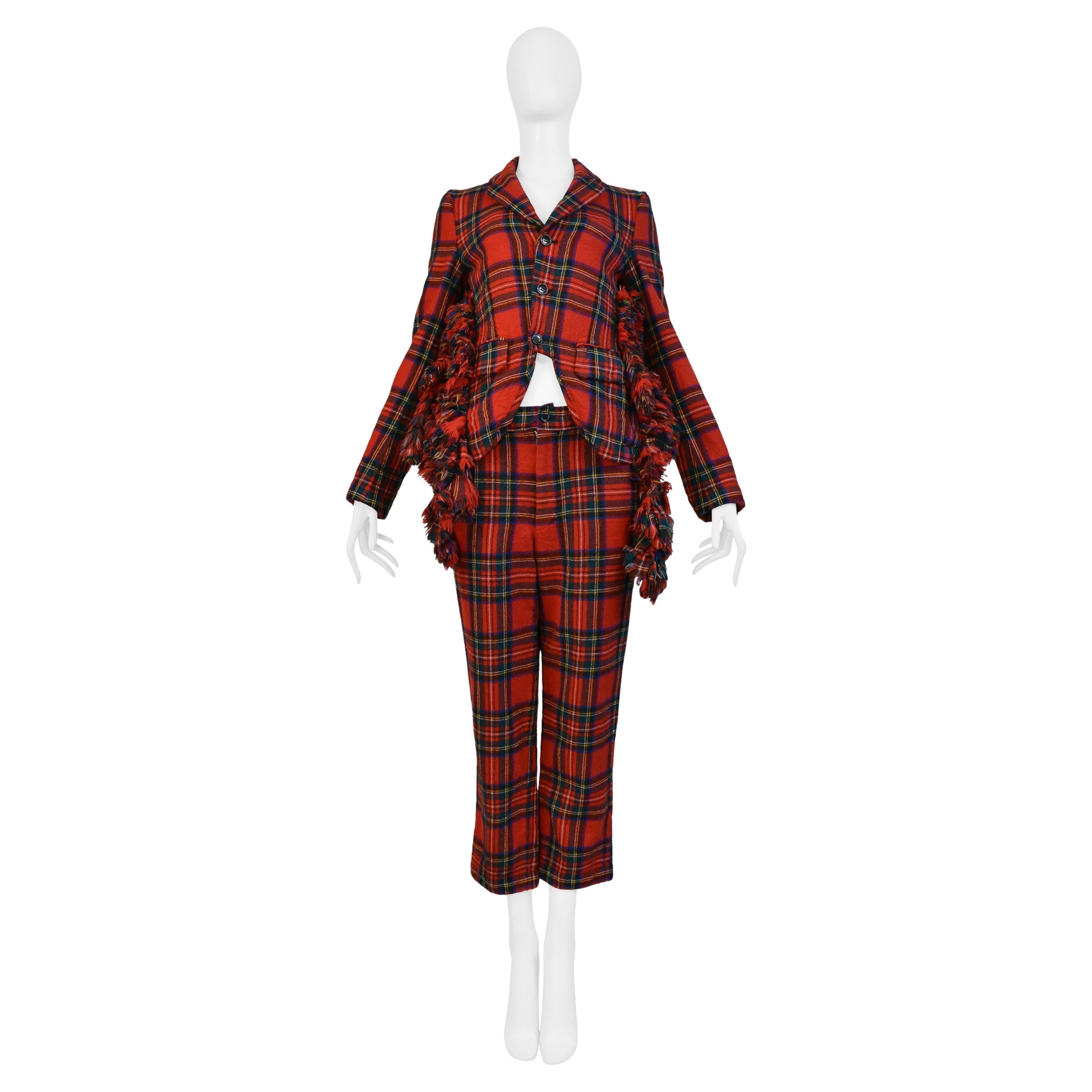 Completo Comme Des Garcons giacca e pantaloni in tartan con volant rosso in vendita
