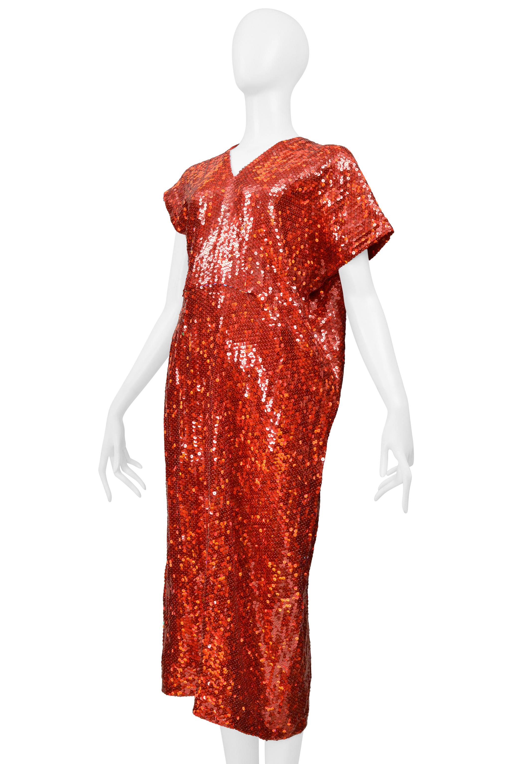 Comme Des Garcons Robe de cocktail asymétrique à paillettes rouges 2000 Excellent état - En vente à Los Angeles, CA
