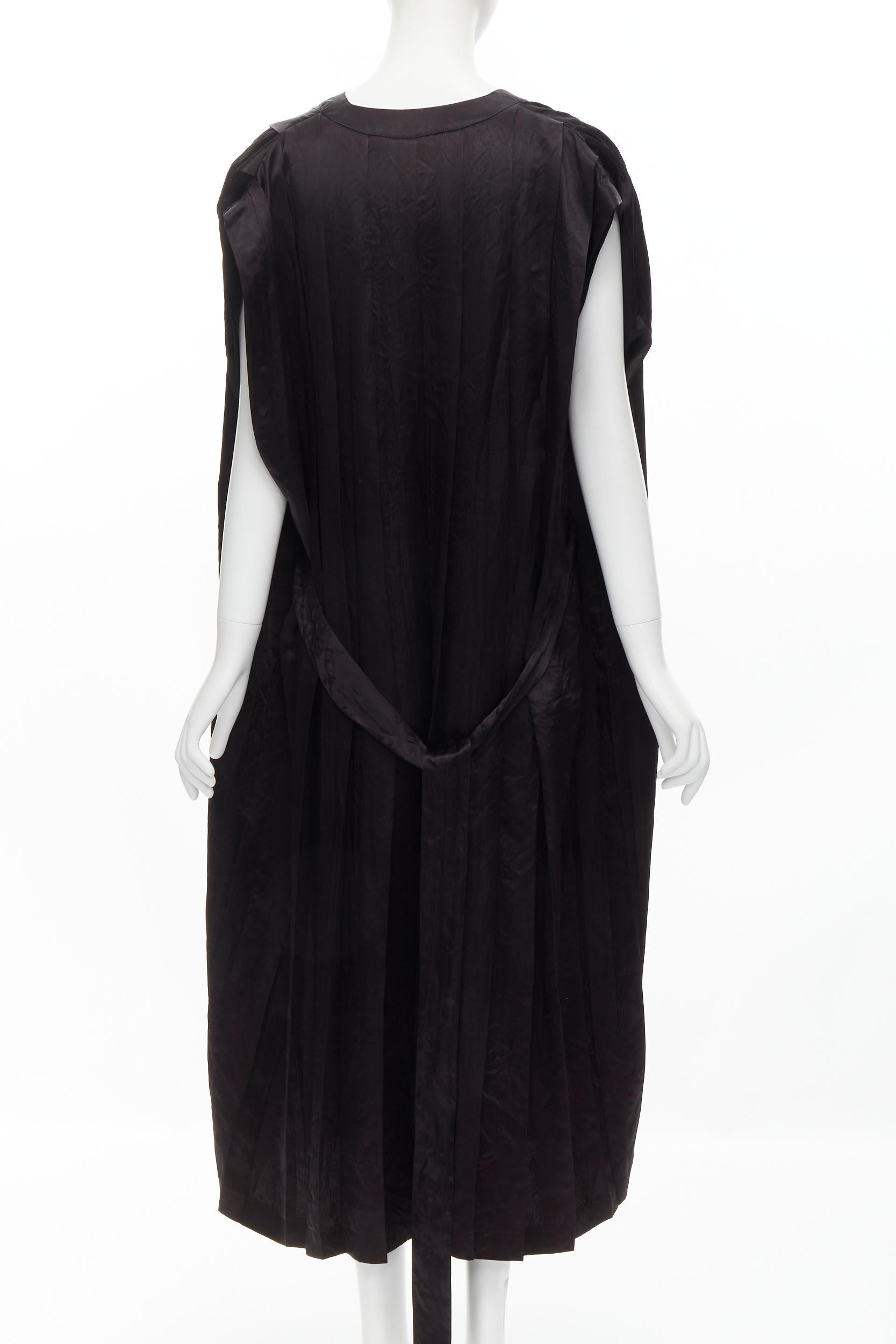Women's COMME DES GARCONS Vintage 1980s black triacetate V-neck oversized belted dress For Sale