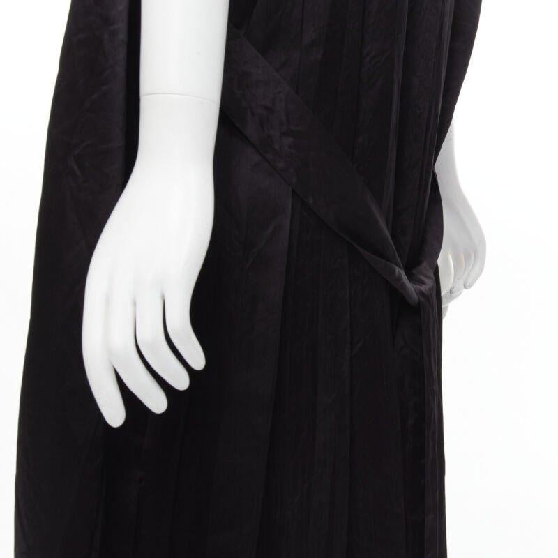 COMME DES GARCONS Abito vintage anni '80 in triacetato nero con scollo a V e cintura a pieghe in vendita 4