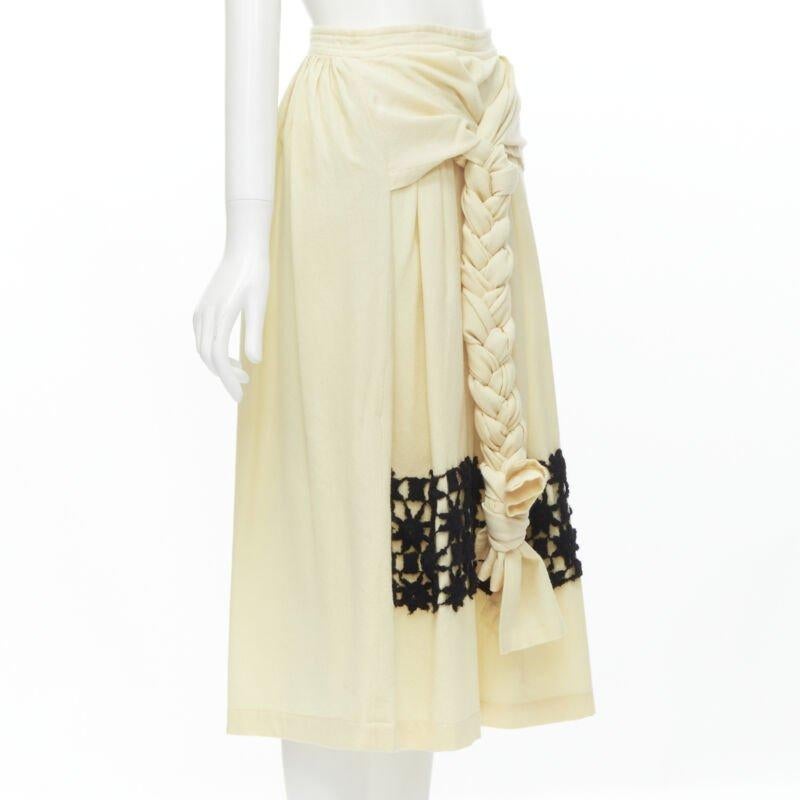White COMME DES GARCONS Vintage 1988 cream wool braid black lattice embroidery skirt M For Sale