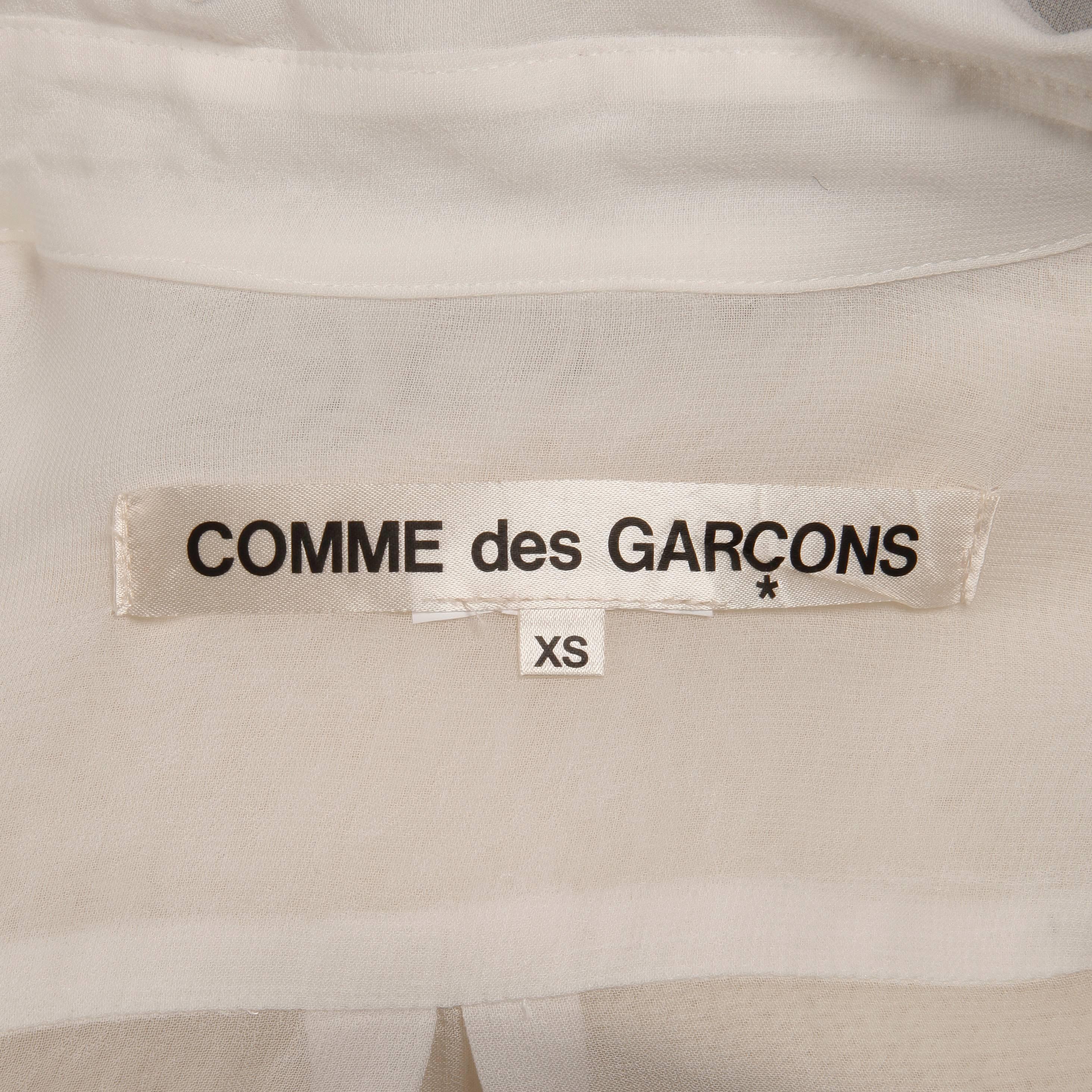 Comme des Garcons White Button Up Blouse Top/ Shirt with Cream Wool Knit Sleeves In Excellent Condition For Sale In Sparks, NV