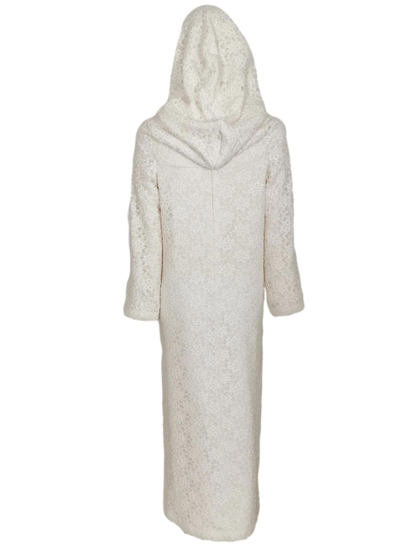 Comme Des Garcons White Drama Cowl Hooded Dress AD 2011 In Good Condition For Sale In Bath, GB