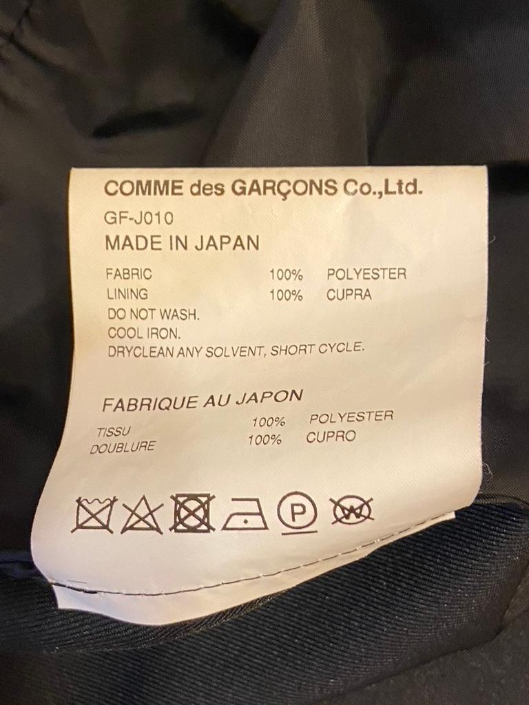 Comme Des Garcons Wonderfully Elegant Men's Black Extended Scallop-Hem Coat For Sale 6