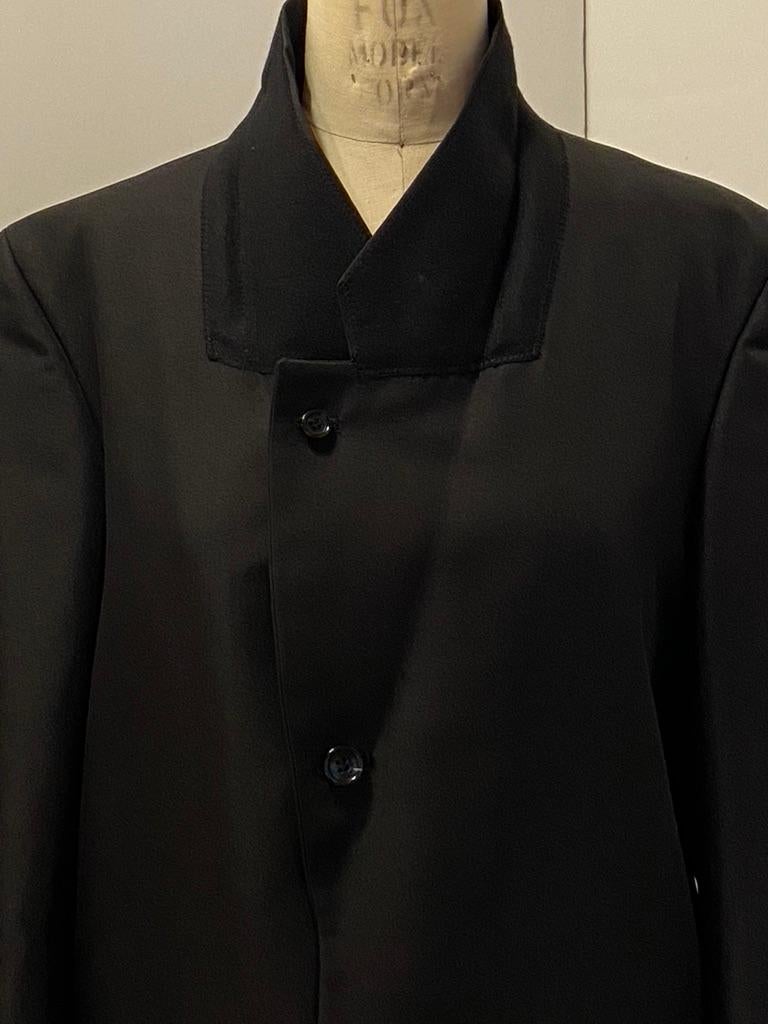 Comme Des Garcons Wonderfully Elegant Men's Black Extended Scallop-Hem Coat In Good Condition For Sale In New York, NY