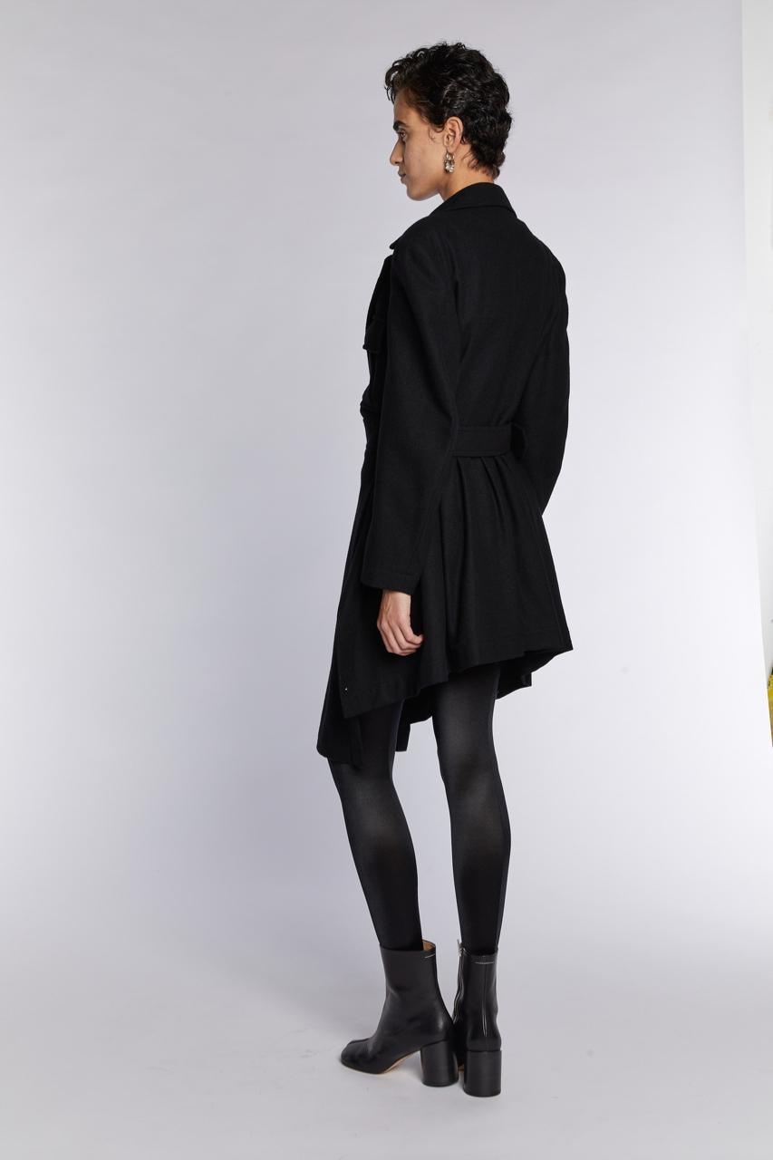 Comme des Garçons Manteau ceinturé asymétrique en laine A/W 1987 en vente 5