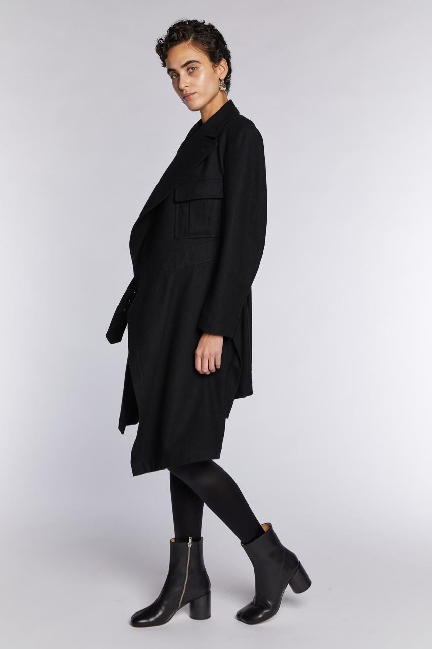 Comme des Garçons Manteau ceinturé asymétrique en laine A/W 1987 en vente 2