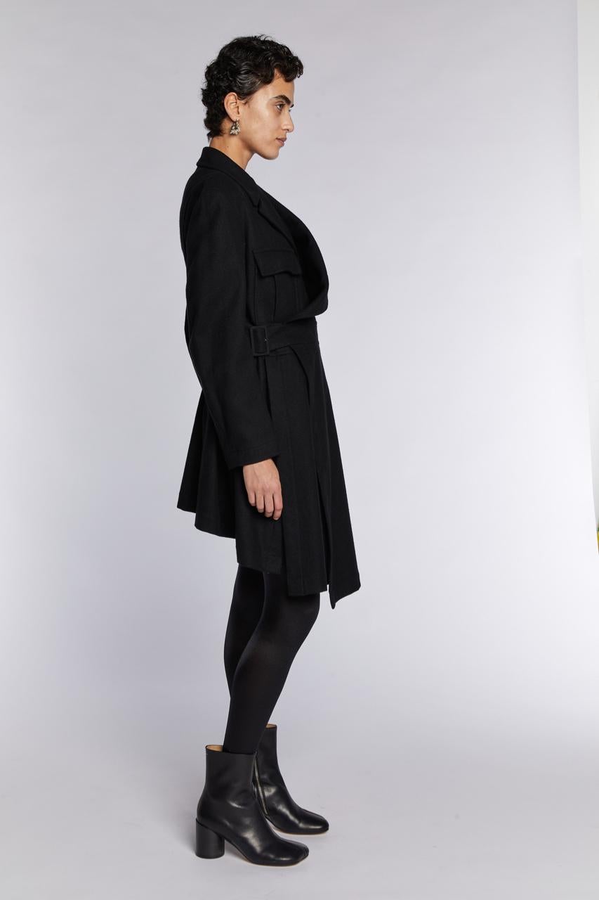 Comme des Garçons Manteau ceinturé asymétrique en laine A/W 1987 en vente 3